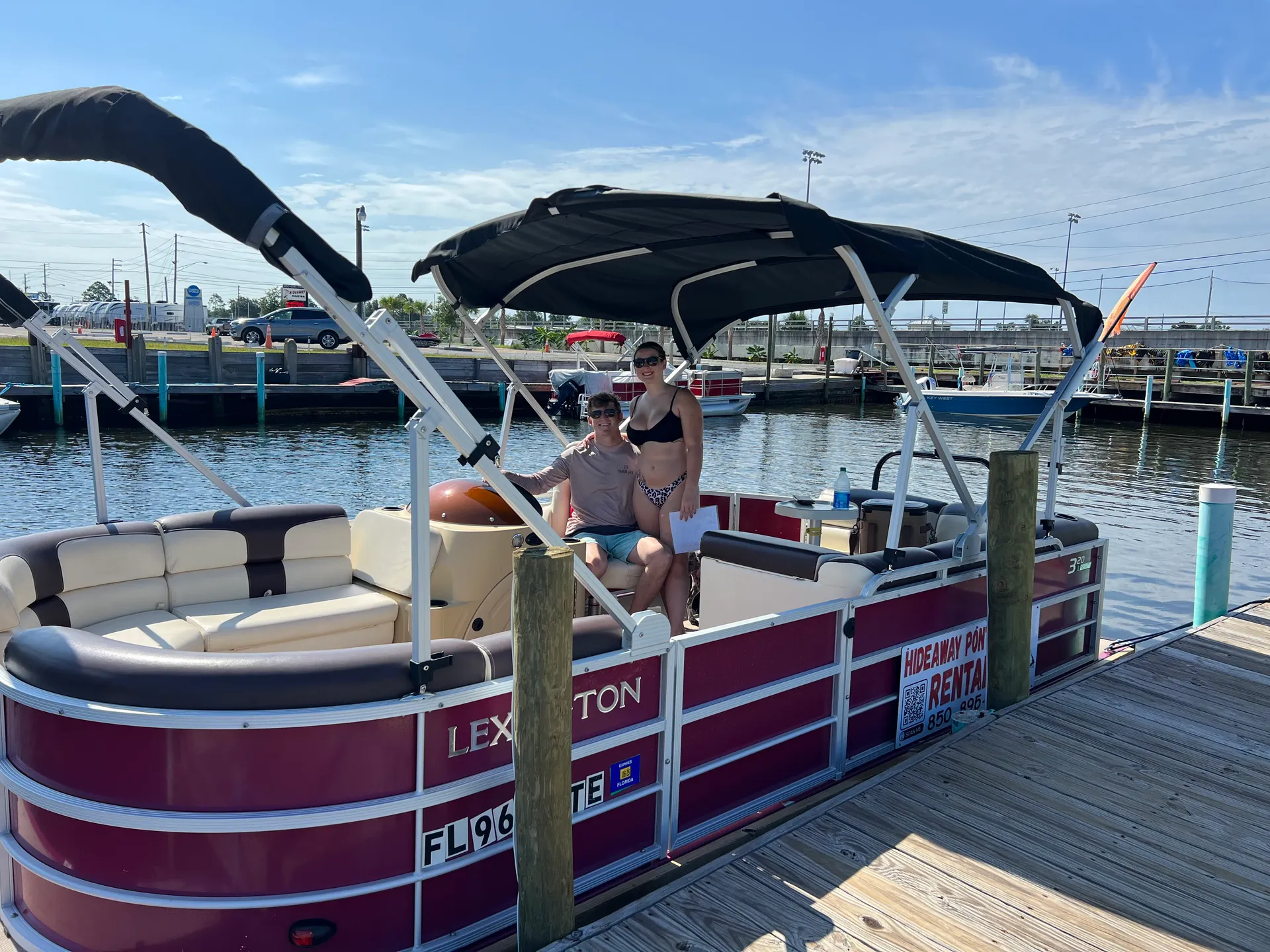 Amazing Pontoon in Panama City! 11 ppl