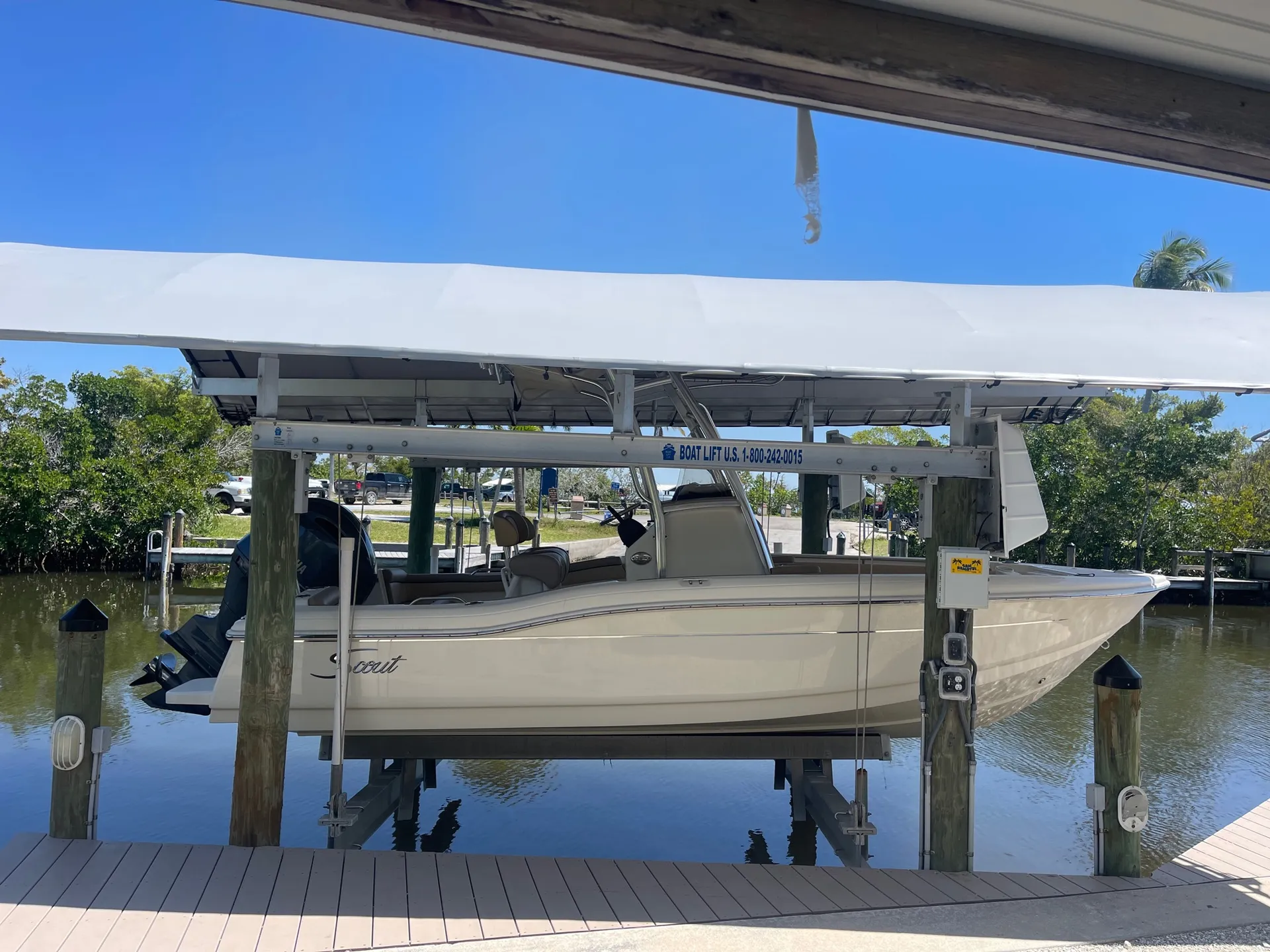 2016 Scout XSF w/150 Yamaha in the heart of Matlacha and Pine Island