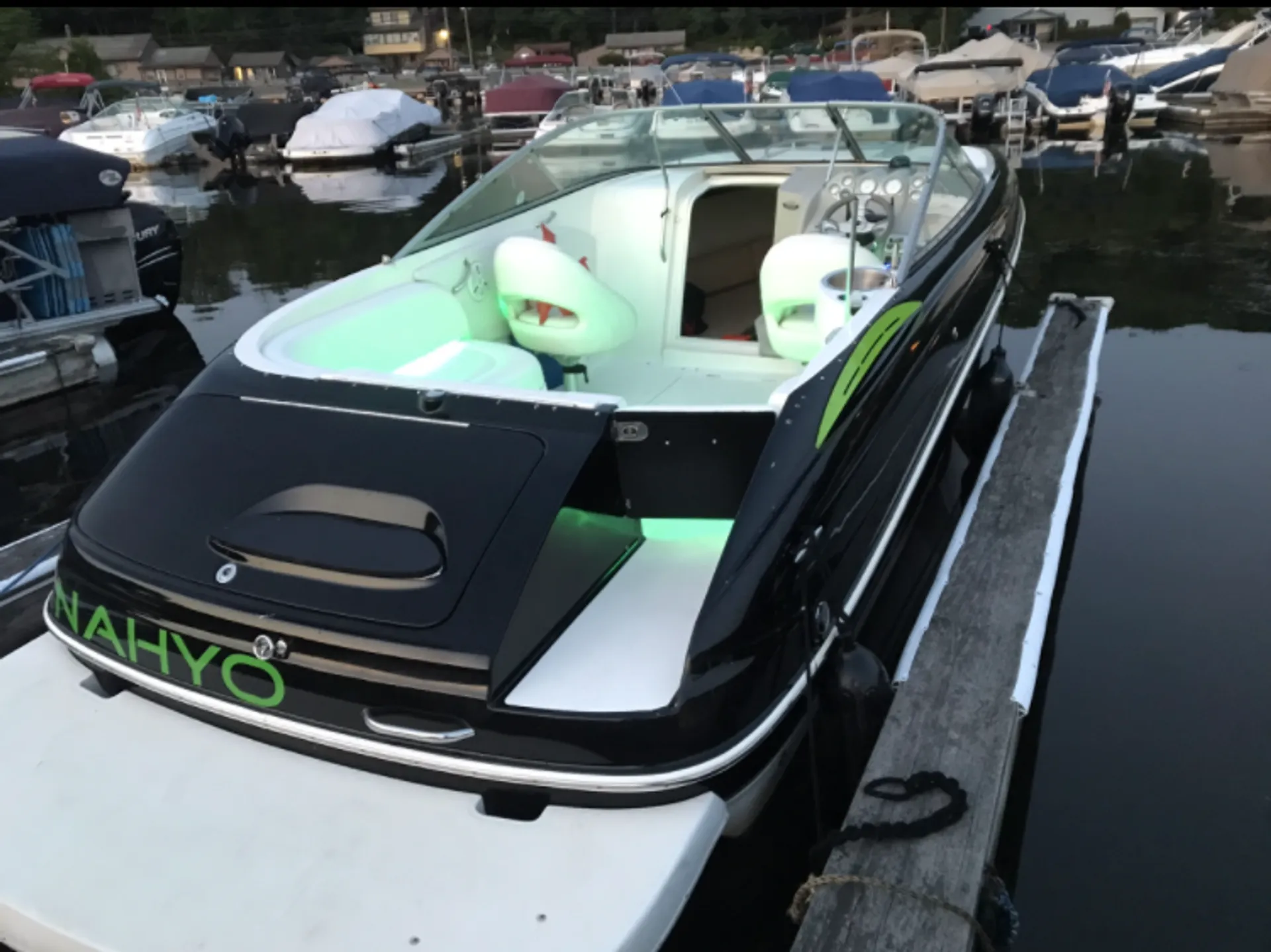 Enjoy NJ's Largest Lake on a Beautiful 26 foot Sport Cuddy!!