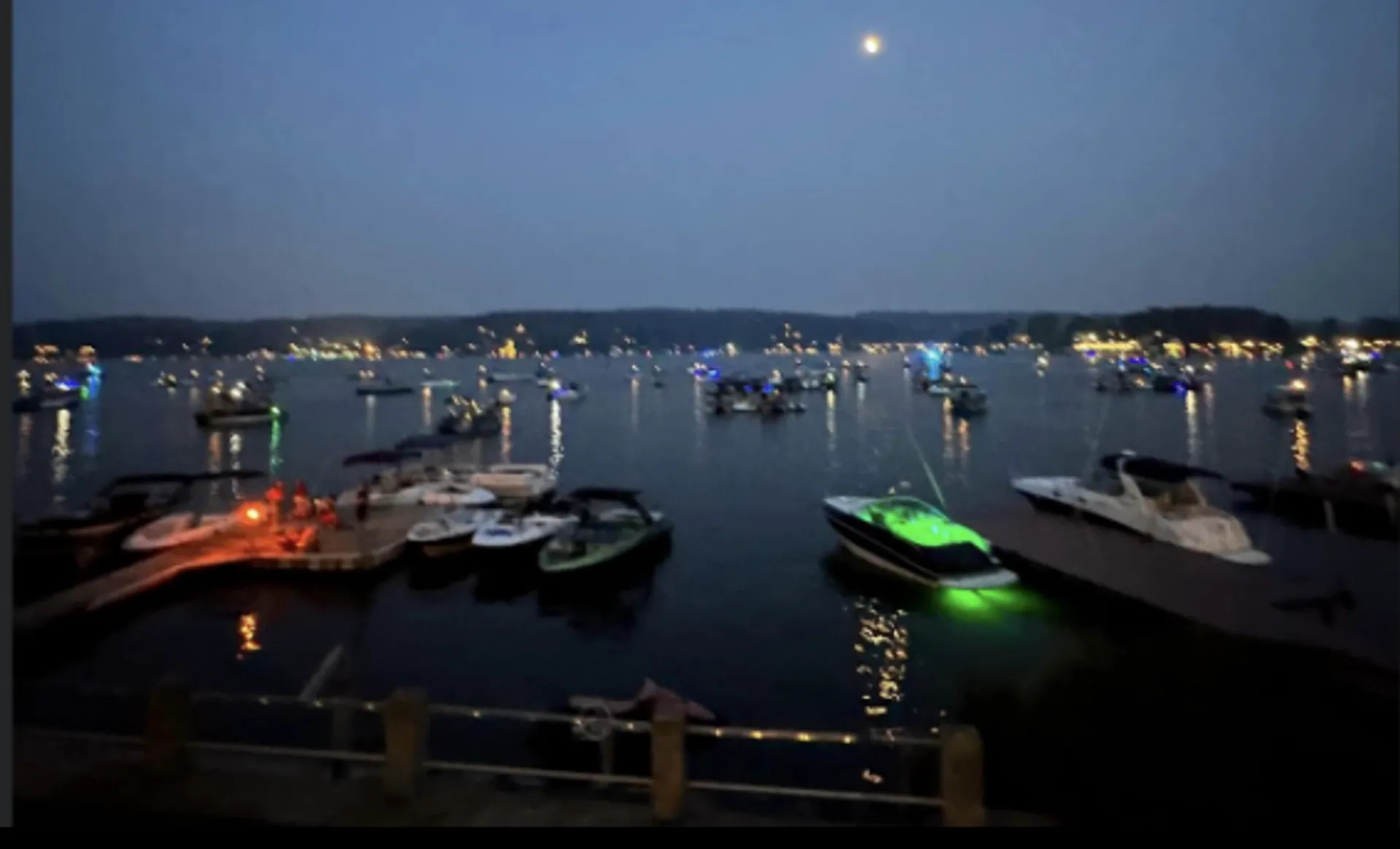 Enjoy NJ's Largest Lake on a Beautiful 26 foot Sport Cuddy!!