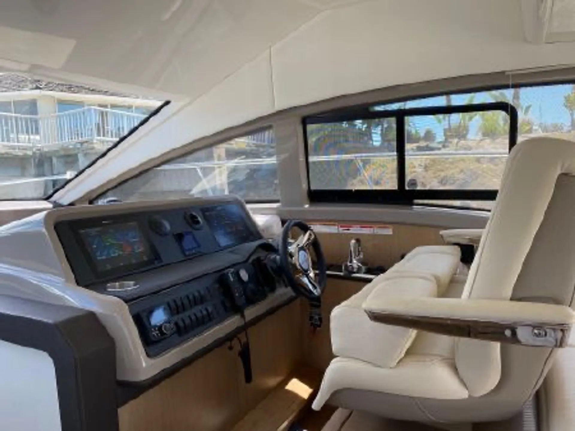 43 FT Luxury sea Ray motor yacht