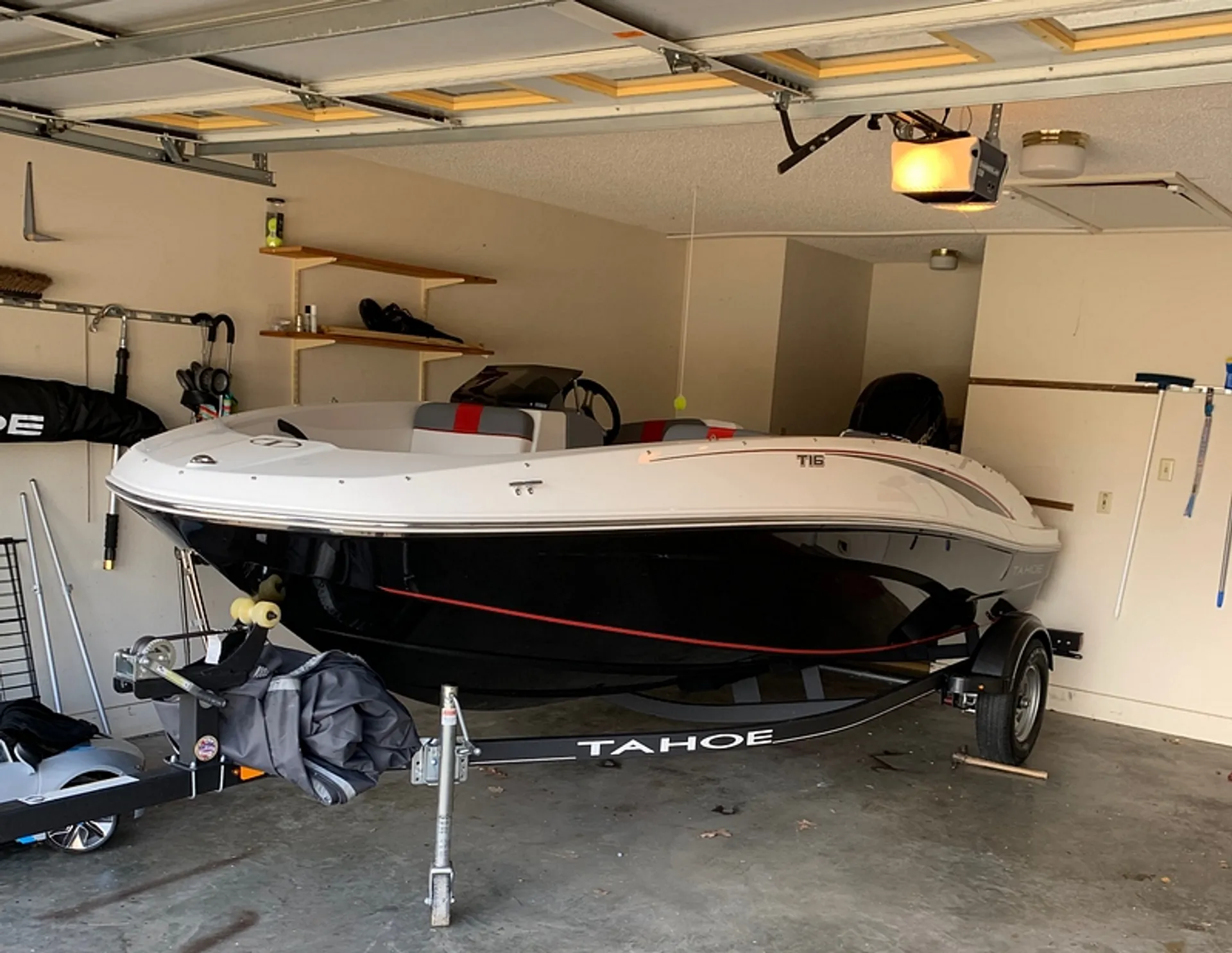 Tahoe By Tracker Marine T16 in Higden, AR — photo 2