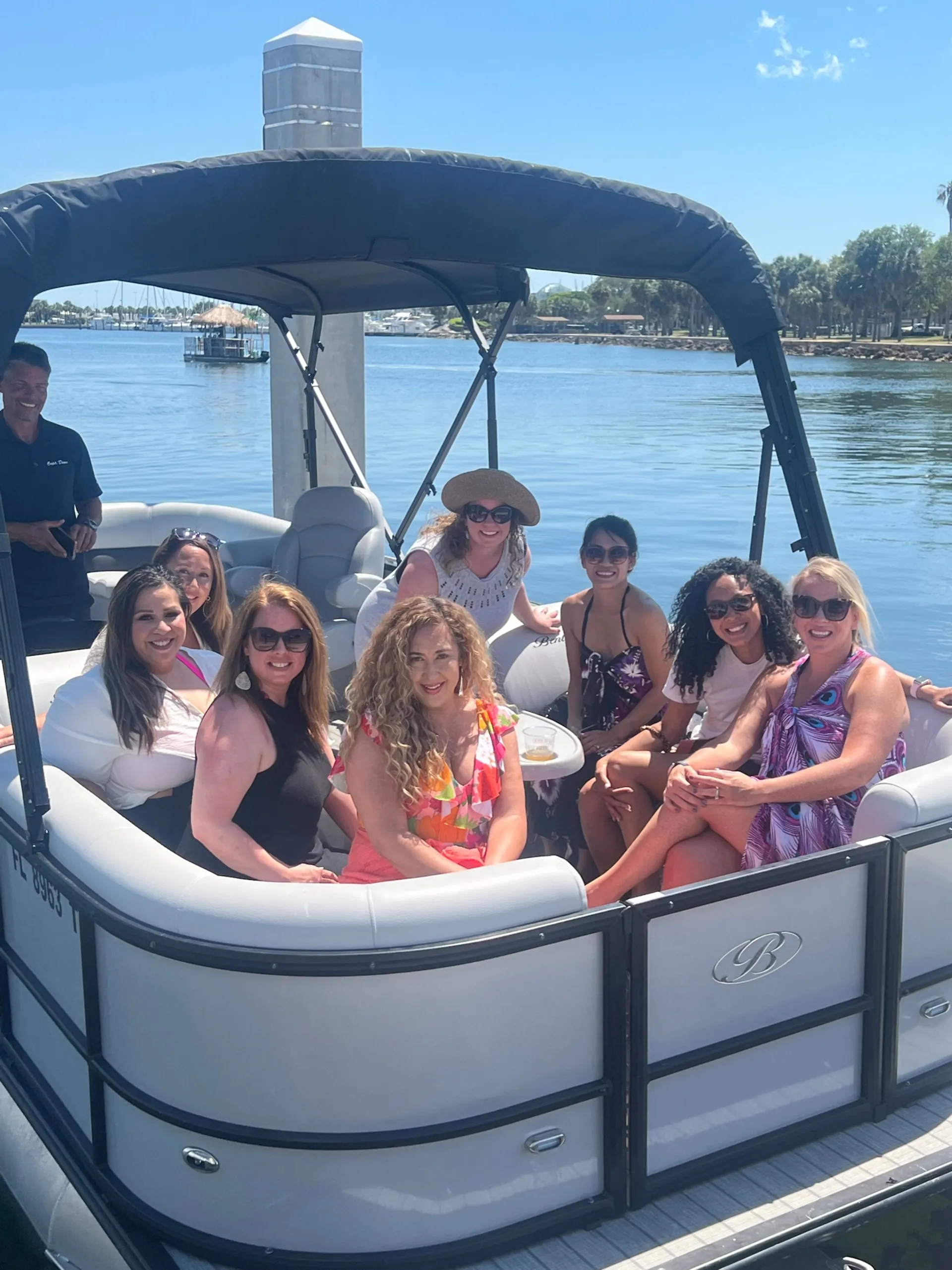 Bentley Legacy Navigator 24 Feet 250hp