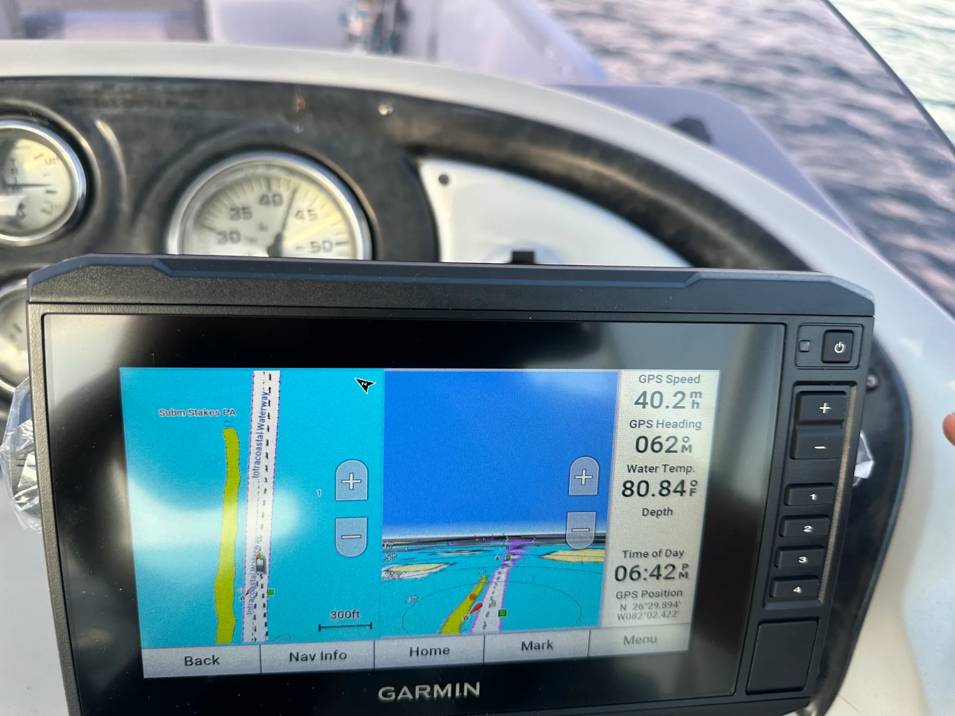 Suncatcher / G3 Boats V322 in Cape Coral, FL — photo 5