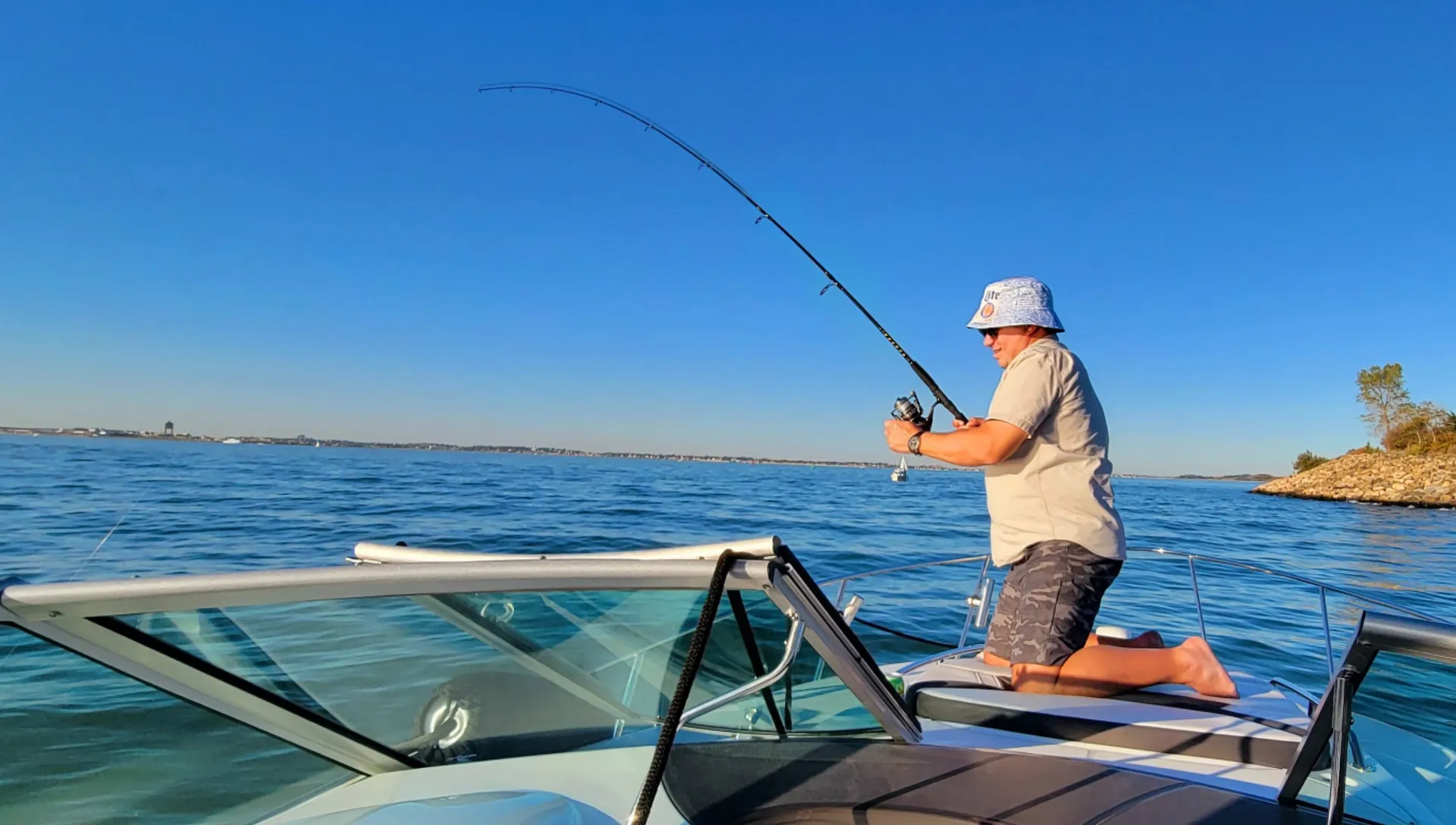 Beautiful 30ft 2021 Monterey Sport Yacht: Boston