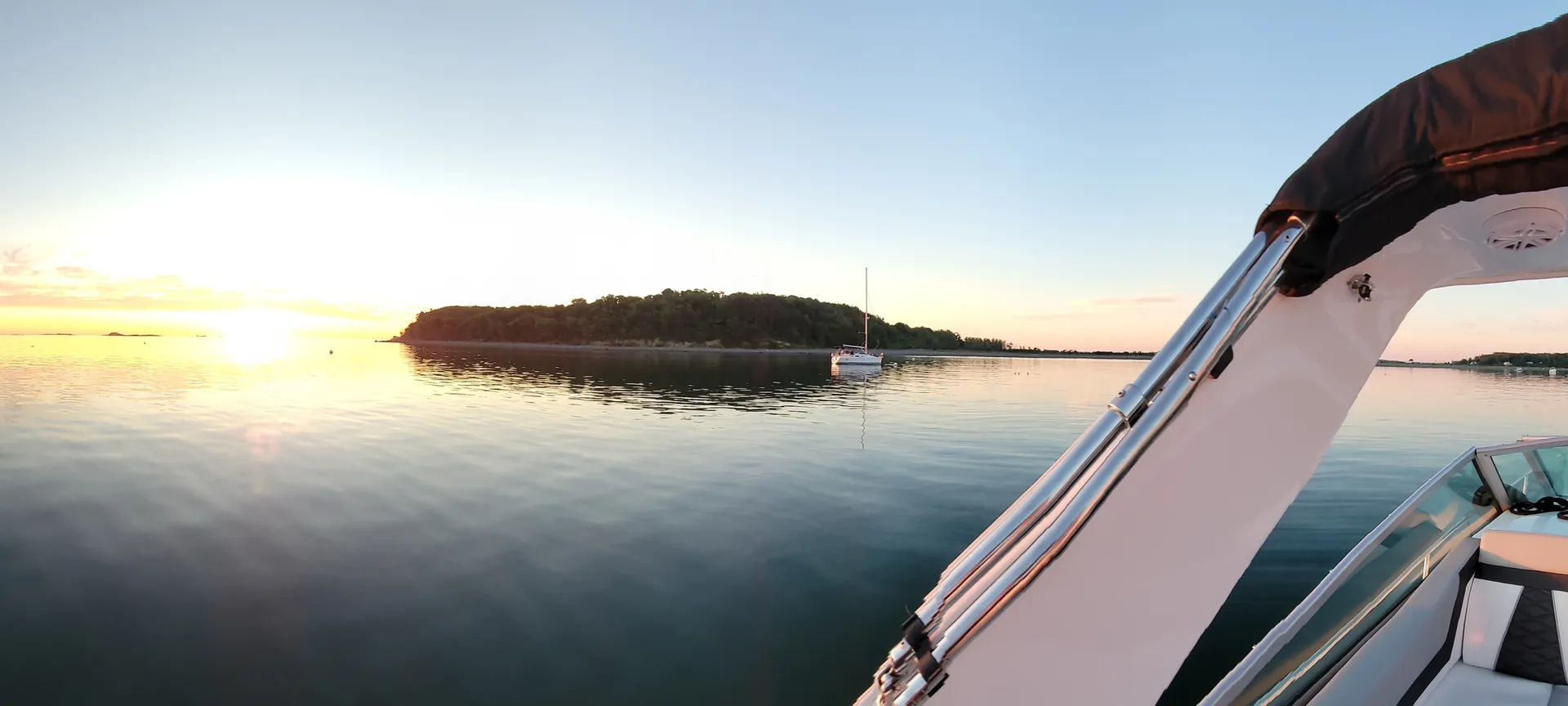 Beautiful 30ft 2021 Monterey Sport Yacht: Boston