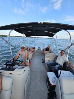 2019 beninngron 22 ft pontoon, yamaha 90hp 6x9 floating mat available boat photo