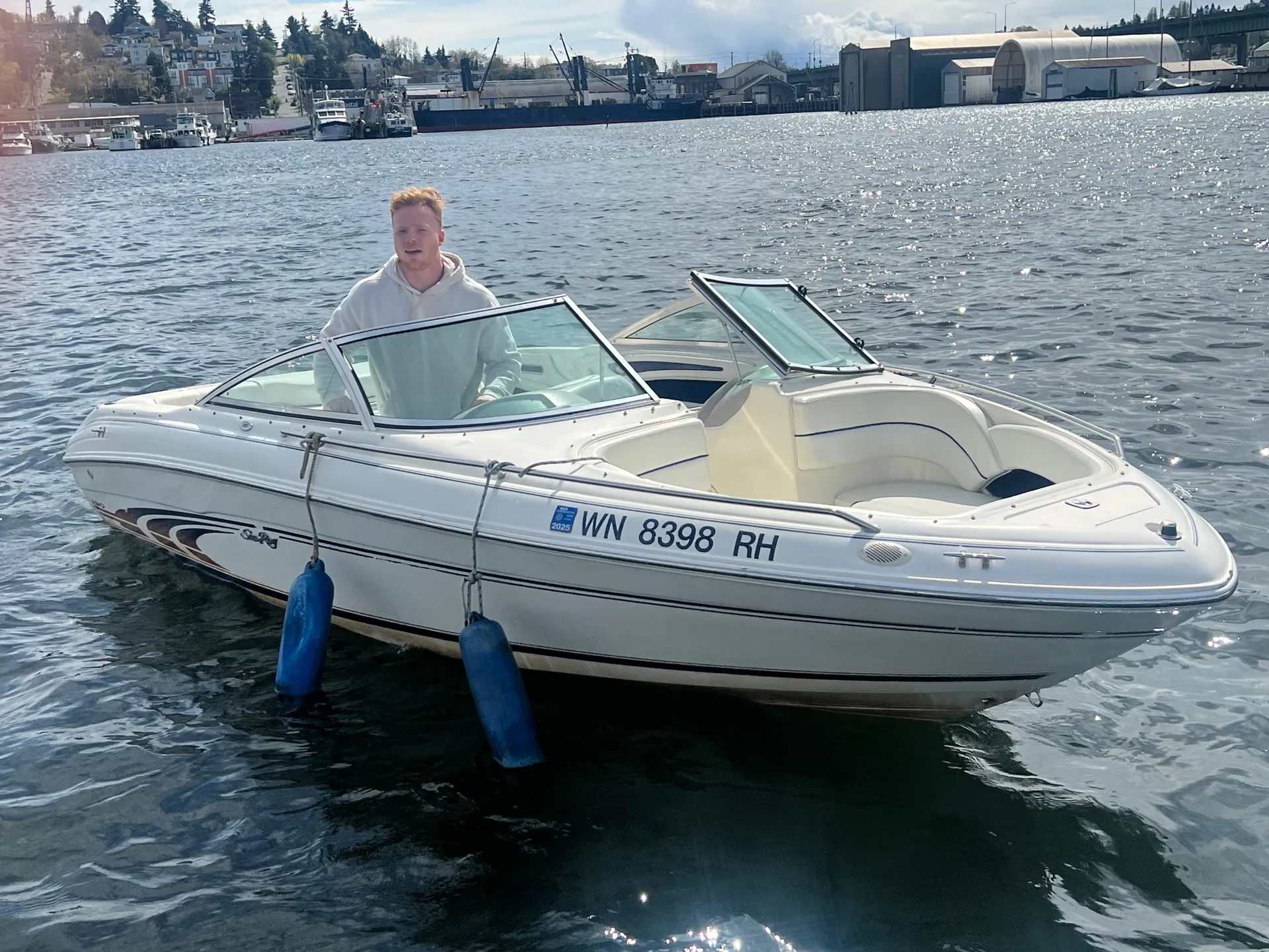 Sea Ray Boats 180 Bow Rider  in Seattle, WA — photo 5