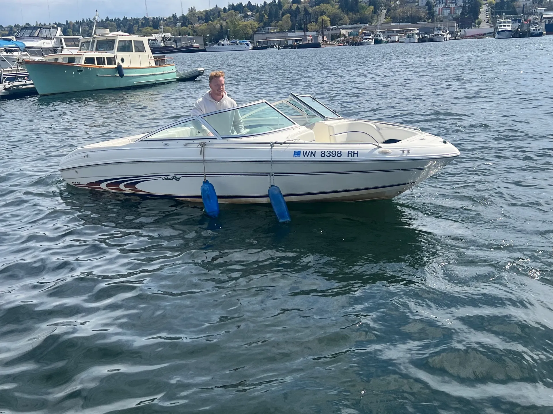 Sea Ray Boats 180 Bow Rider  in Seattle, WA — photo 3