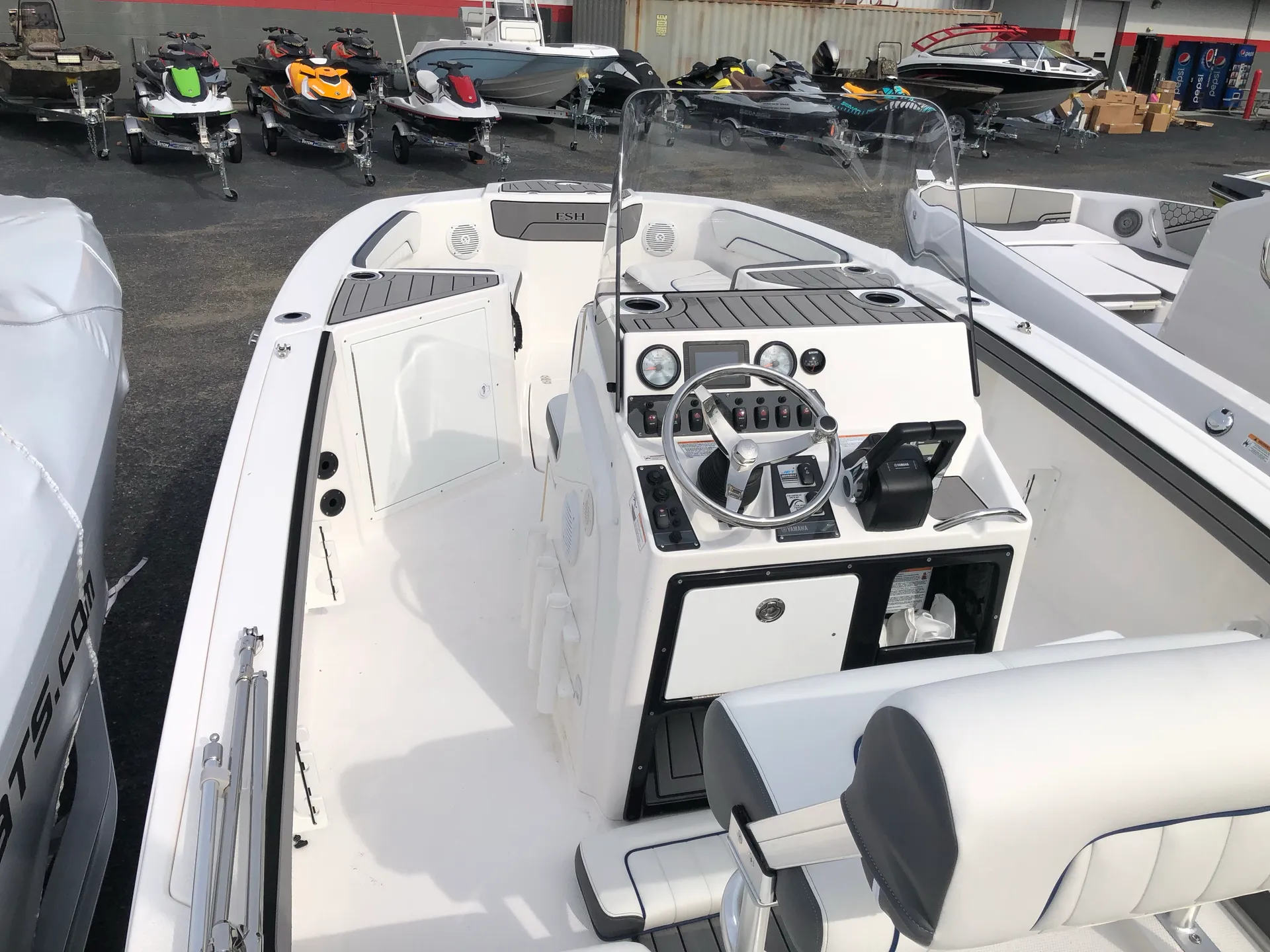 Yamaha 210 FSH Deluxe in Raeford, NC — photo 4