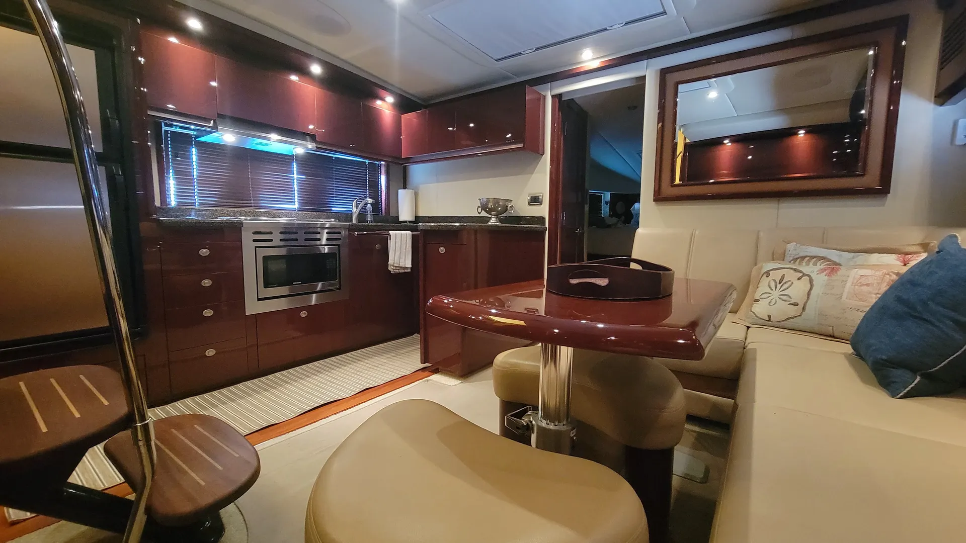 Captained 51' Sea Ray Sundancer Luxury Yacht