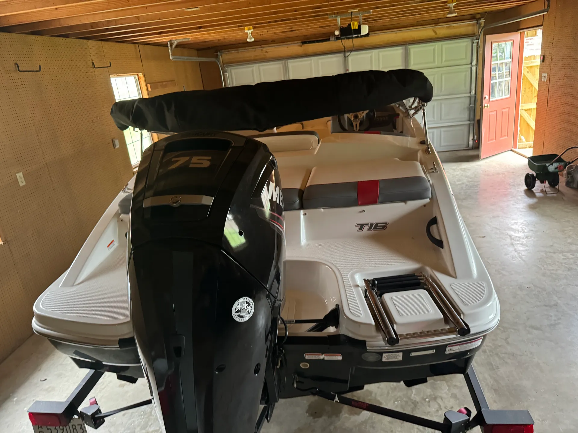 Tahoe By Tracker Marine T16 in Higden, AR — photo 6