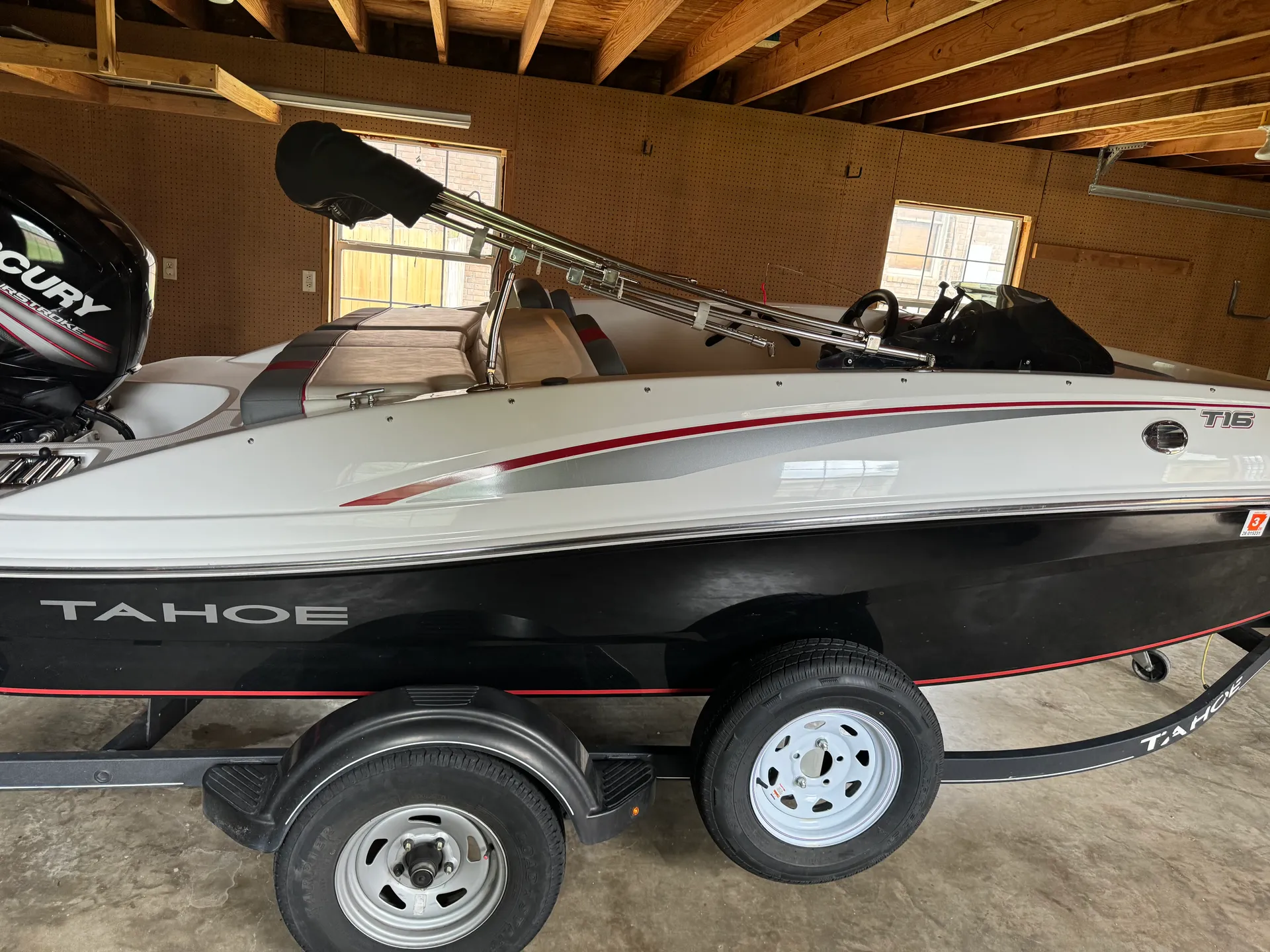 Tahoe By Tracker Marine T16 in Higden, AR — photo 8