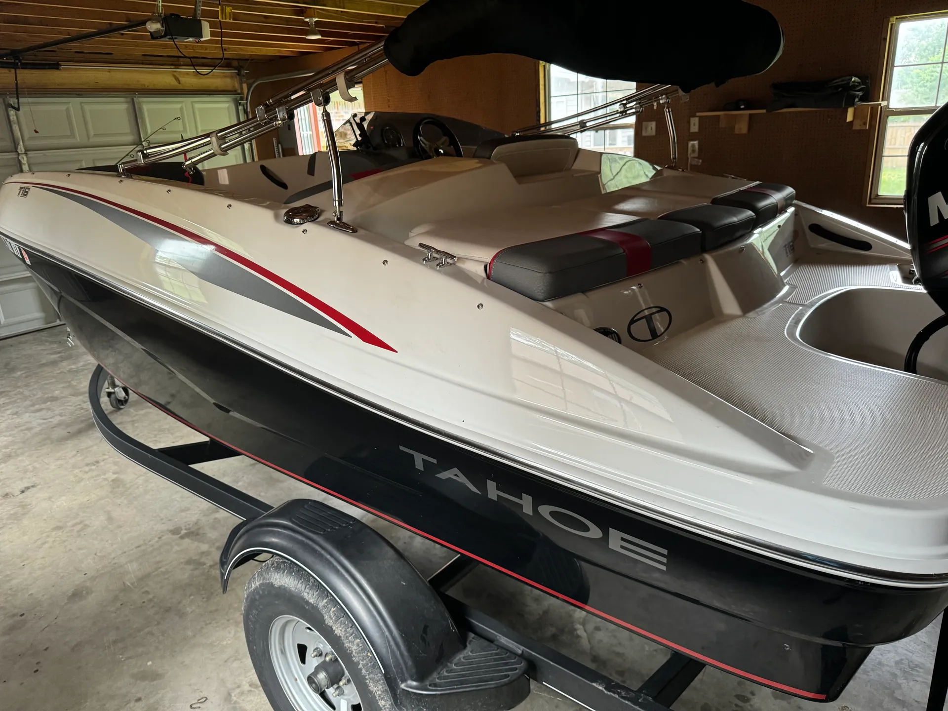 Tahoe By Tracker Marine T16 in Higden, AR — photo 9