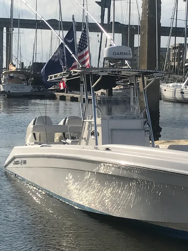 Rent a Dakota center console in Charleston, SC near me