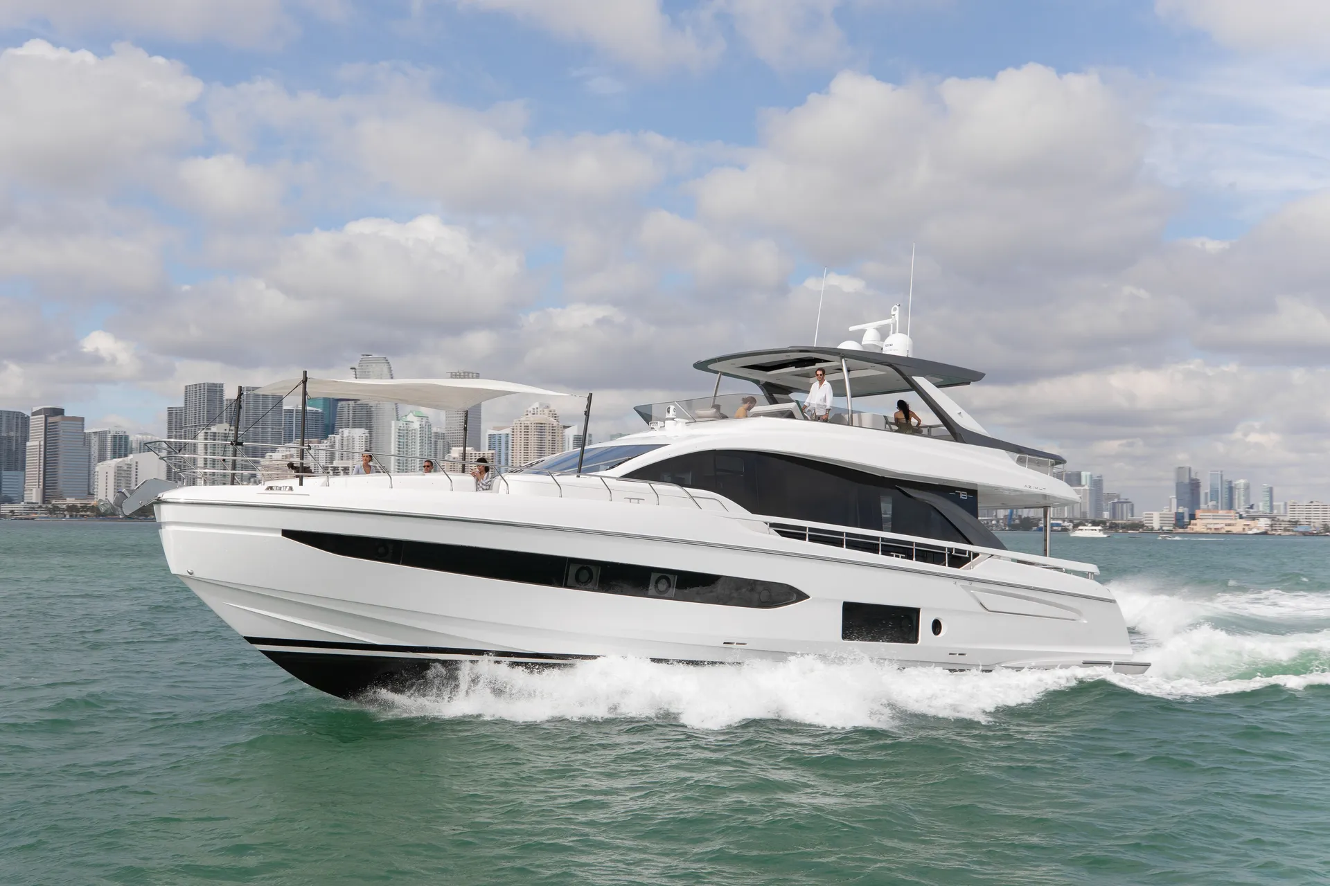 Azimut Flybridge in Aventura, FL — photo 2