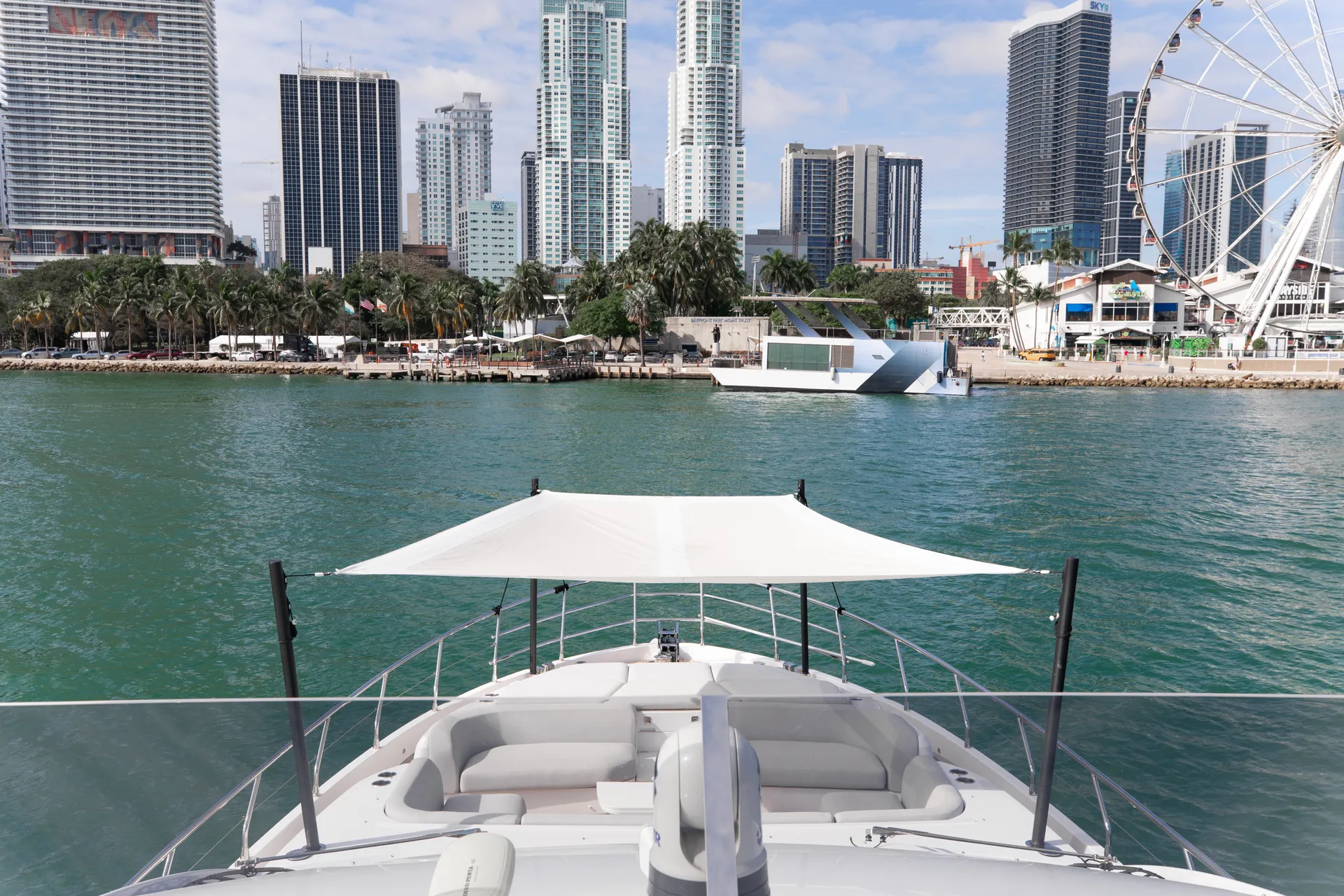 Azimut Flybridge in Aventura, FL — photo 4