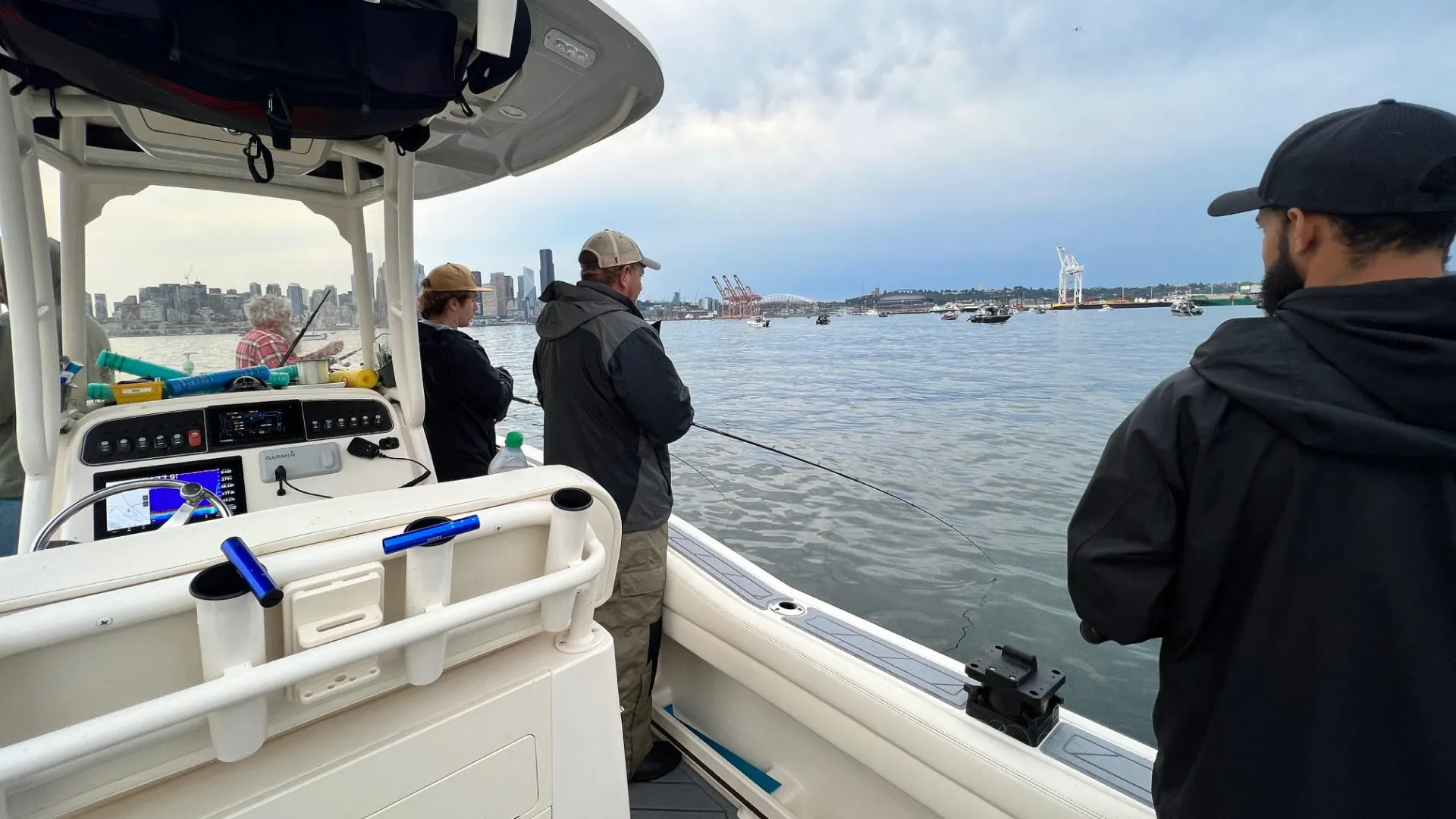 Mooching for Salmon :: Grady-White Boats 236 Fisherman in Seattle, WA — photo 5