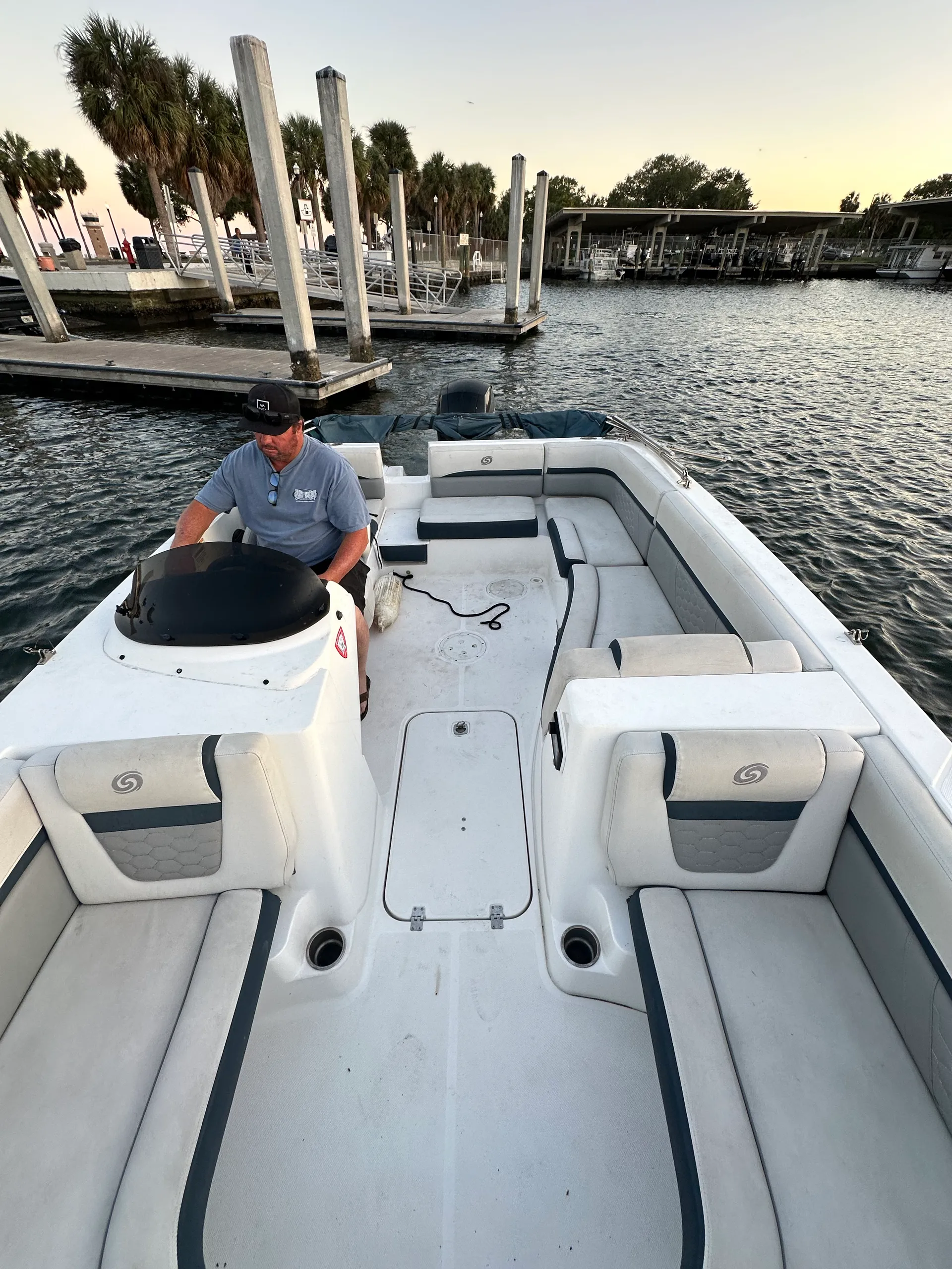 HURRICANE BOATS SS 192 RL OB in St. Petersburg, FL — photo 3