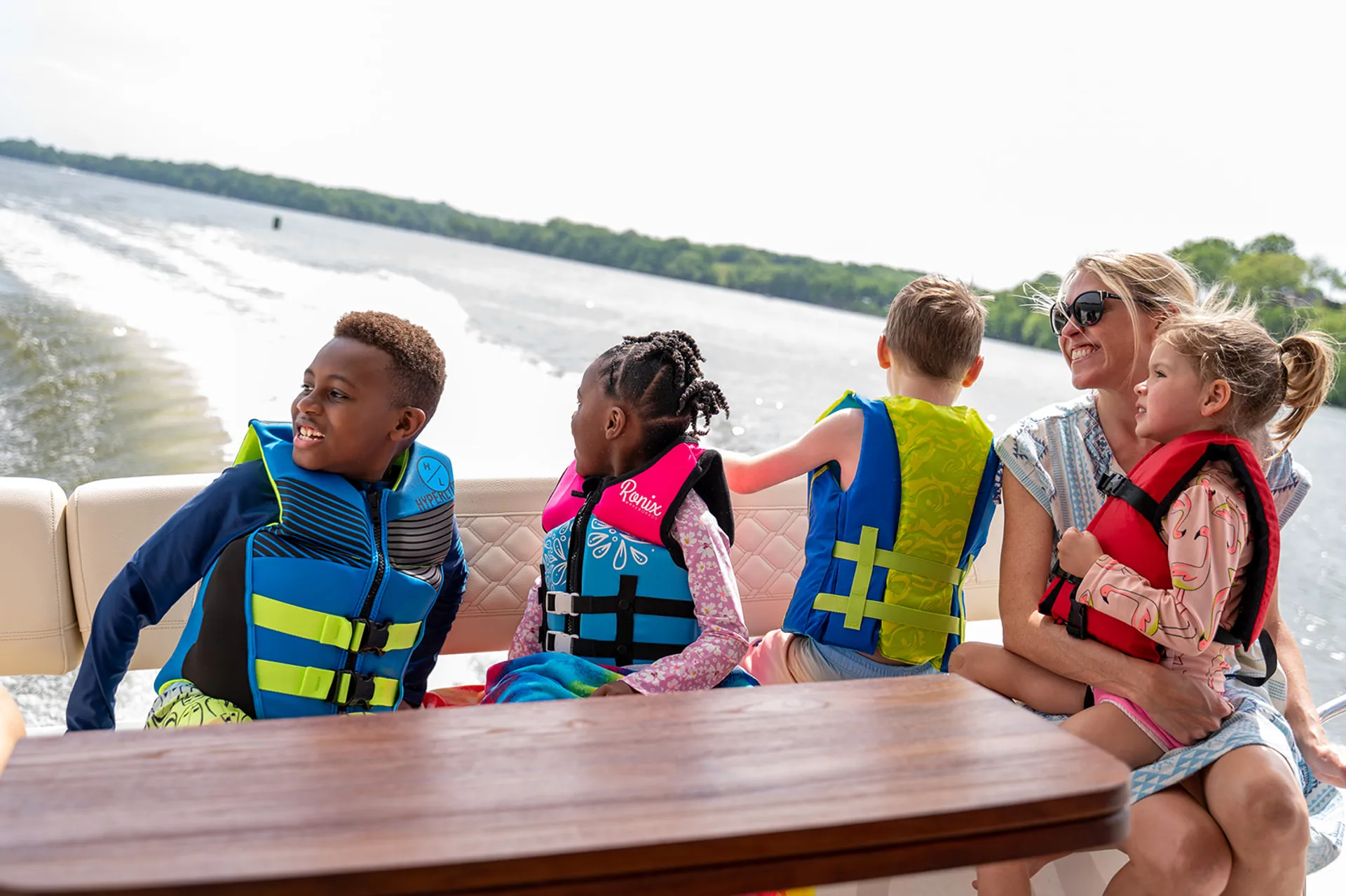 2019 Regal 42 Grande Coupe Luxury Yacht