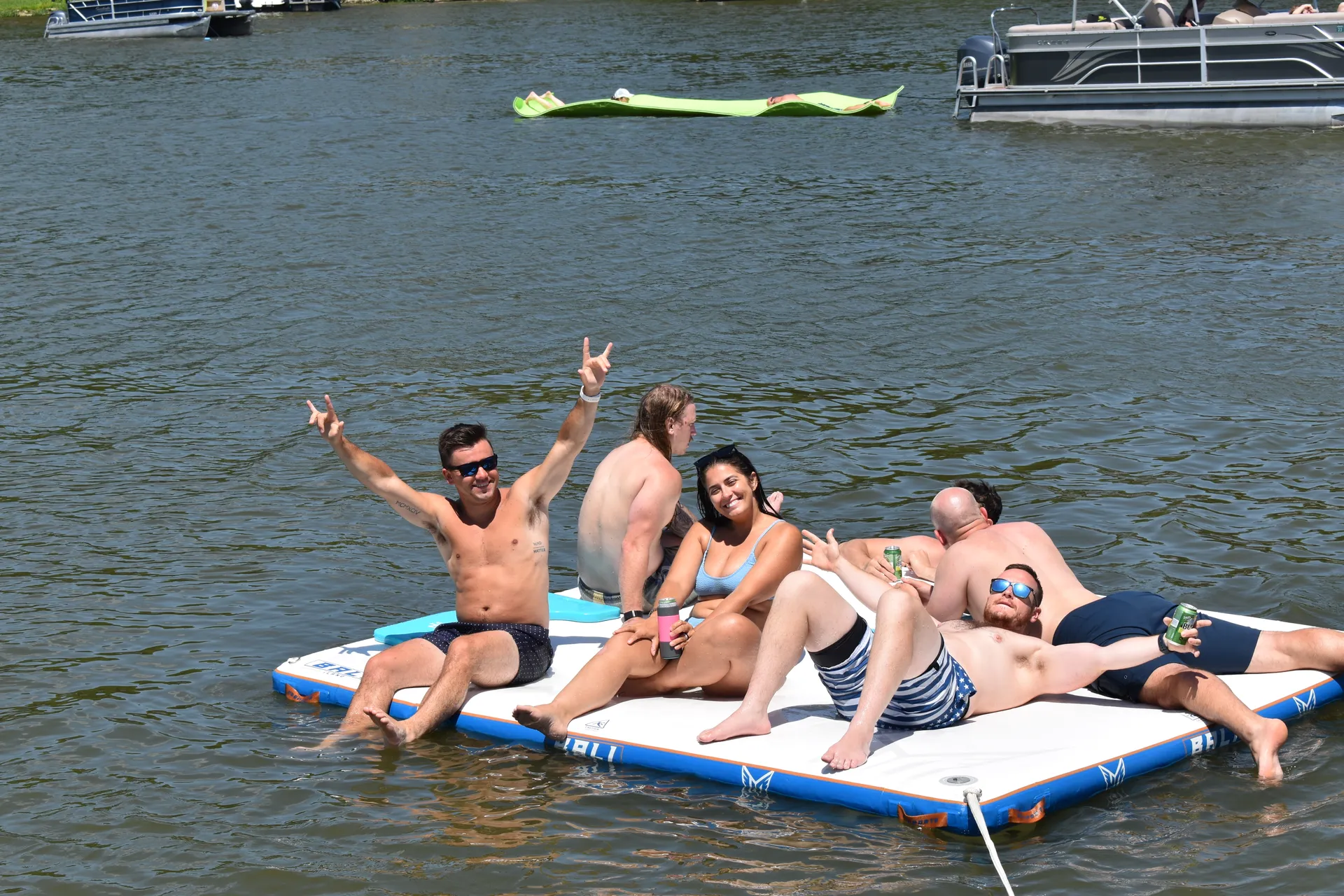 2019 Regal 42 Grande Coupe Luxury Yacht