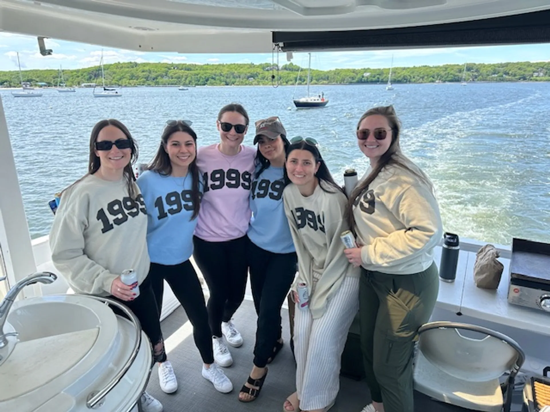 50' Yacht, 12 Guests, All Inclusive, Watersports, fuel, BBQ