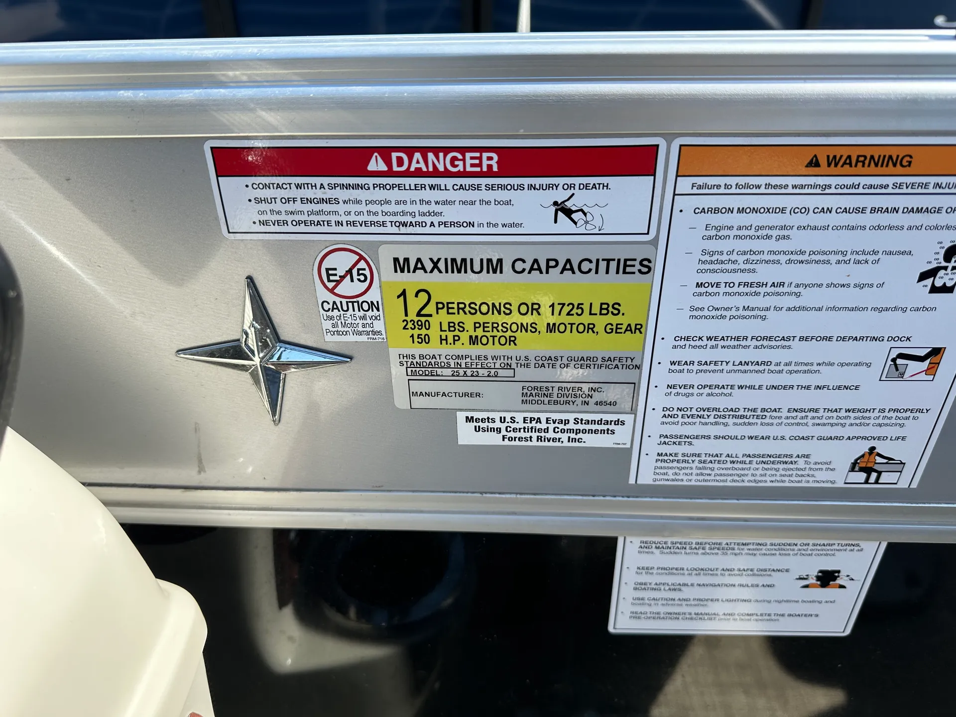 Berkshire Pontoons 23E STS in Prior Lake, MN — photo 8