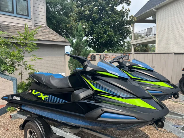 Rent a YAMAHA jet ski / personal water craft in Montgomery, TX near me