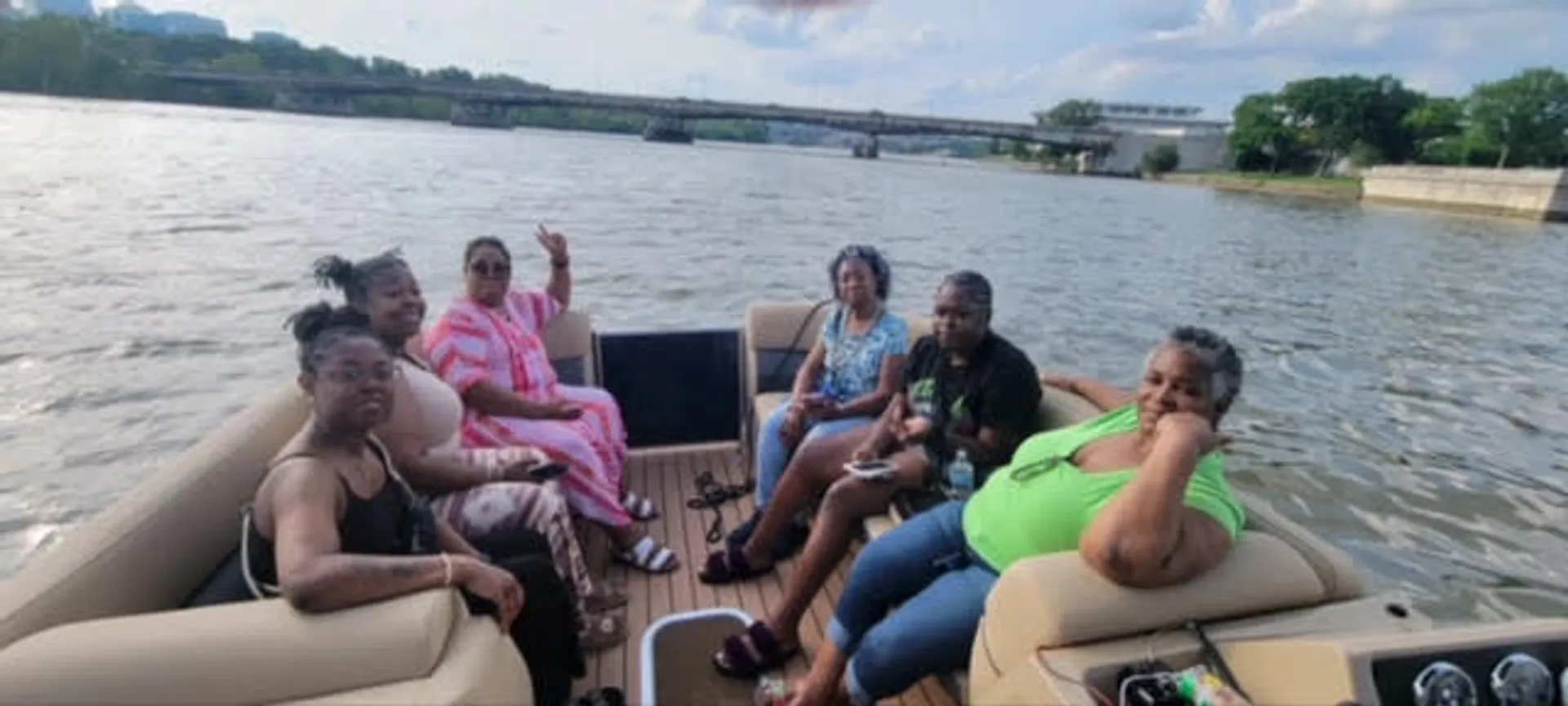 The Play Station - Washington DC 23 Foot Pontoon (lights, cooler, etc)
