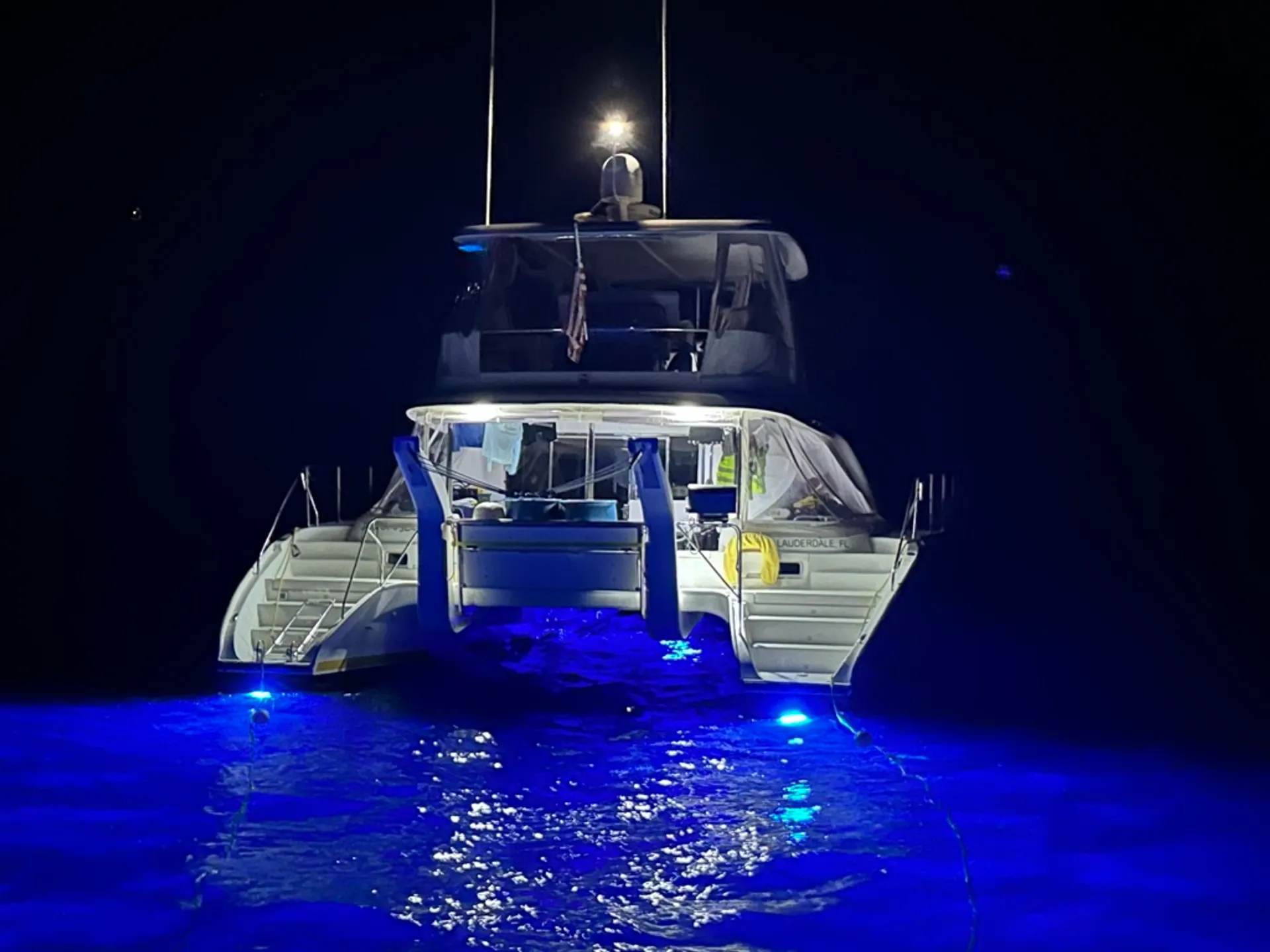 Robertson & Caine Leopard 47 PC in Key Largo, FL — photo 5