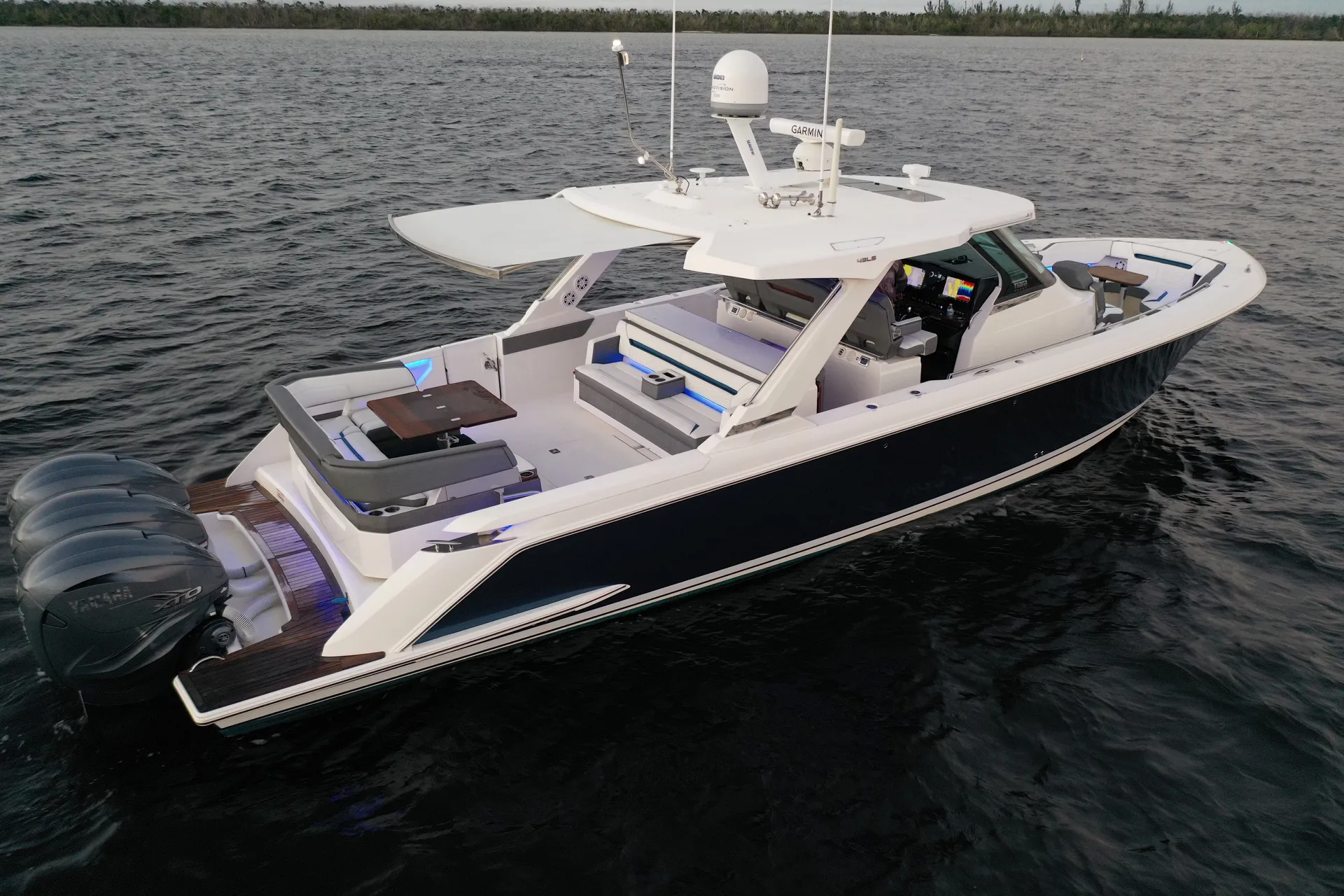 Tiara Yachts 43 LS in Cape Coral, FL — photo 2