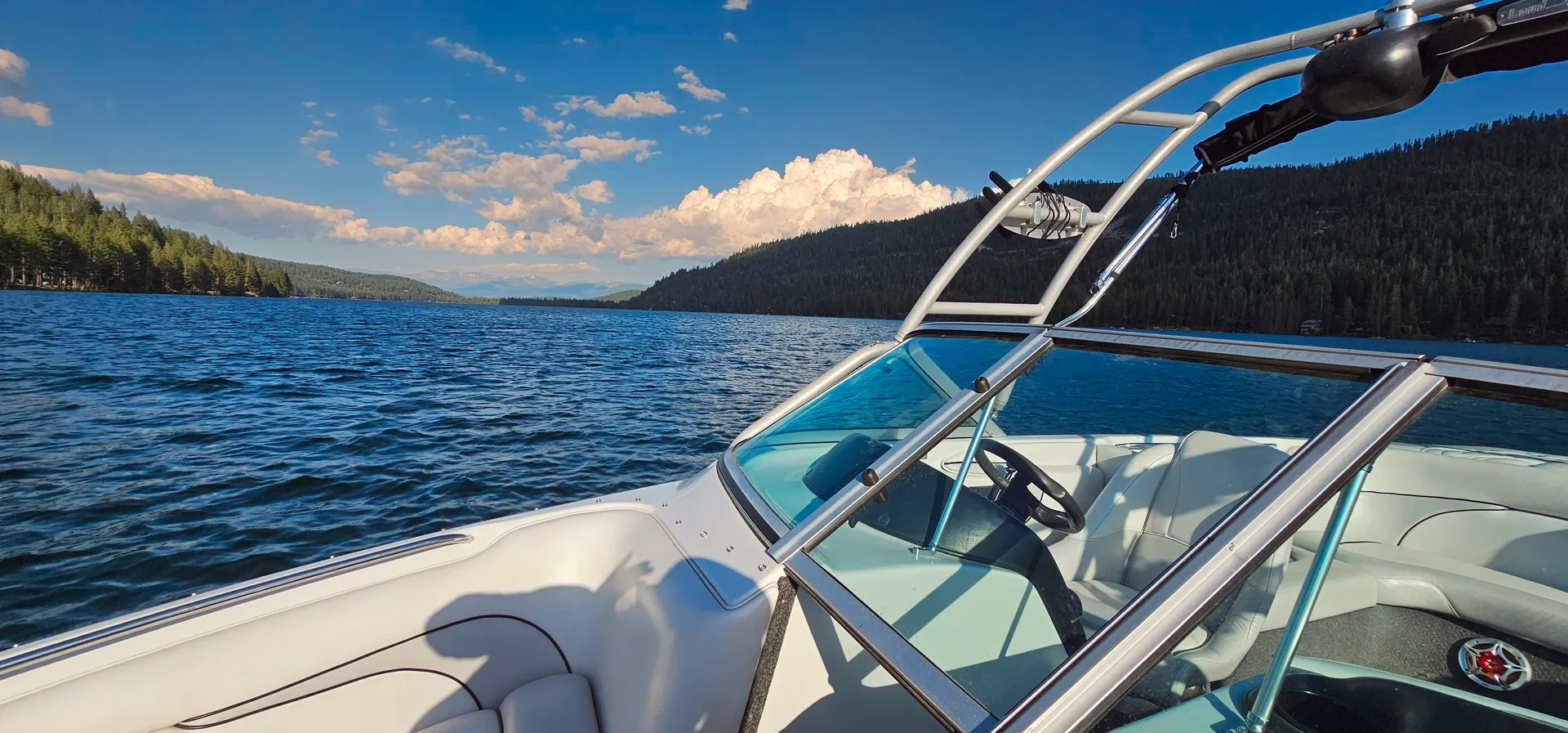 BIG 23' Wake Boat for 10+ - Respond to Q's at bottom of Description