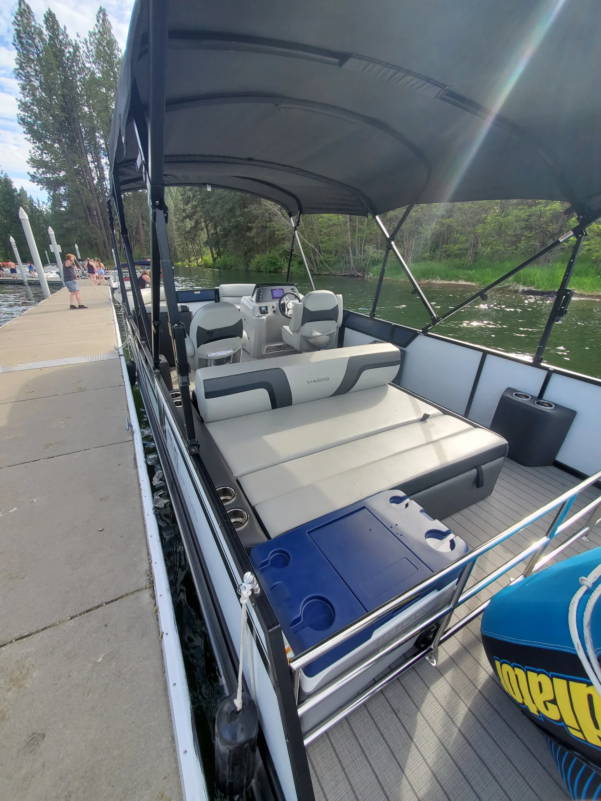 Viaggio 22 foot three pontoon  Party boat