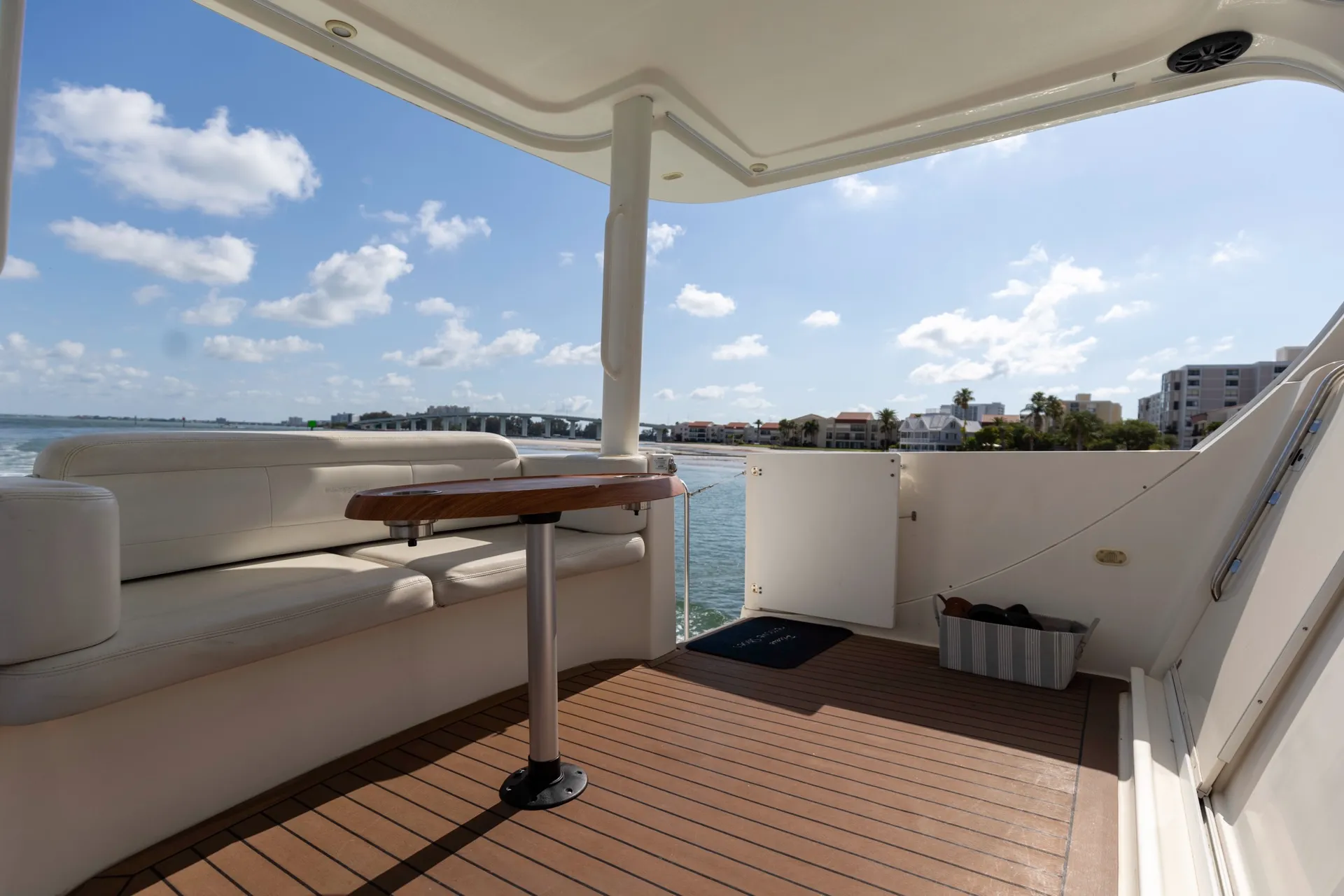 40 ft Silverton Yacht in Clearwater 