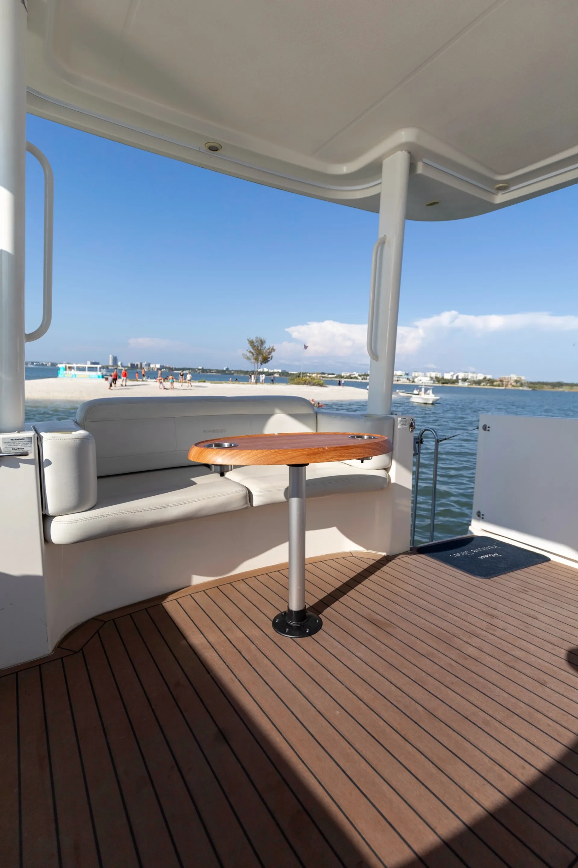 40 ft Silverton Yacht in Clearwater 