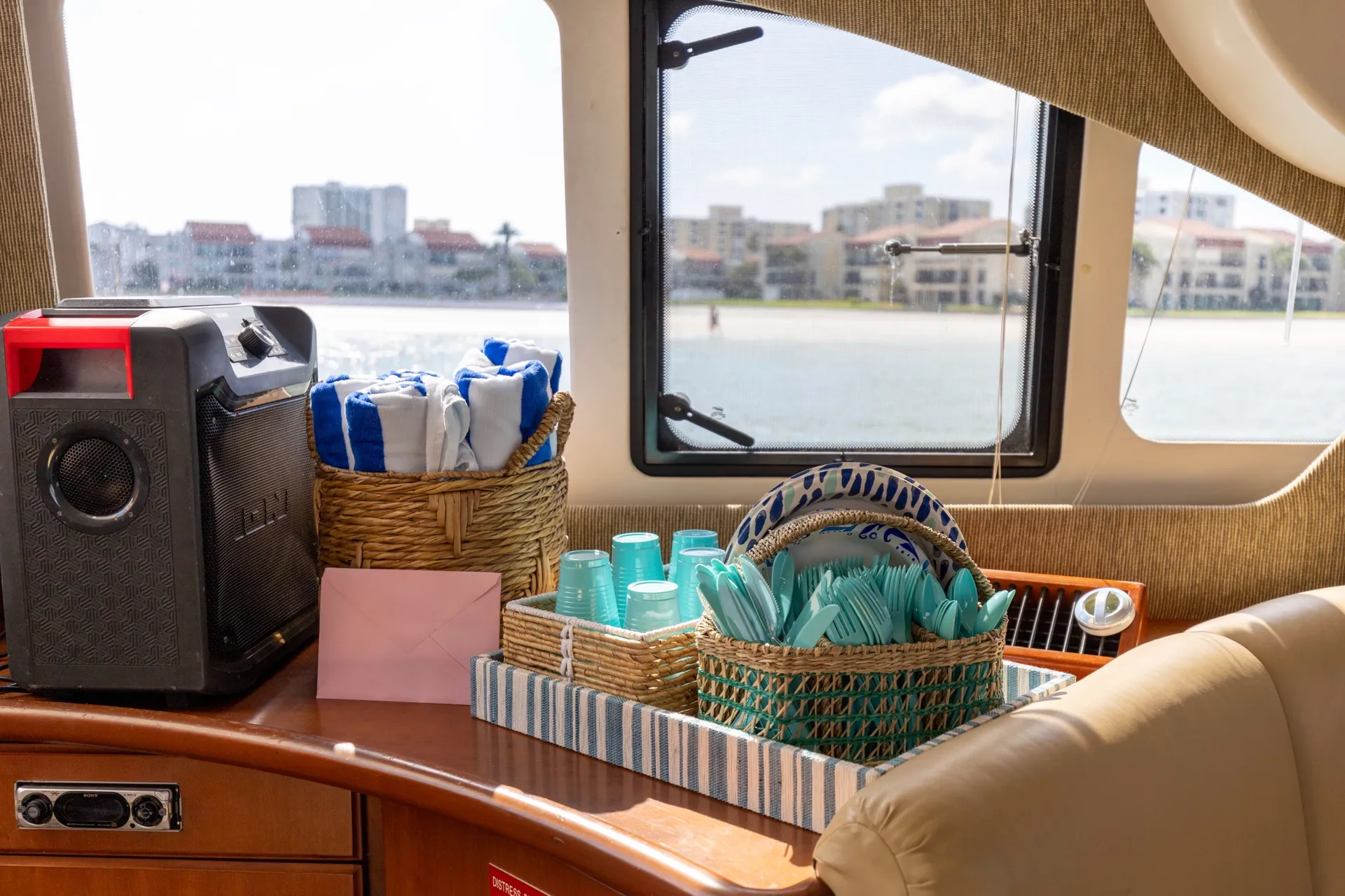 40 ft Silverton Yacht in Clearwater 