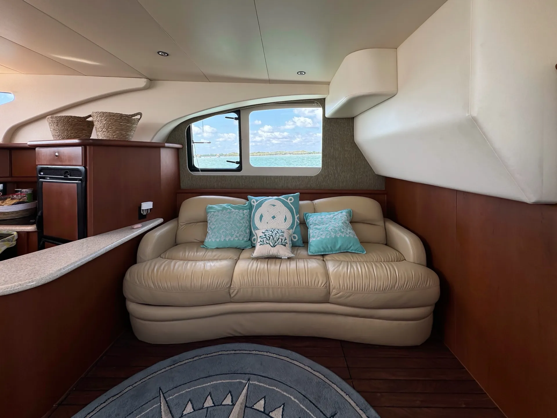 40 ft Silverton Yacht in Clearwater 