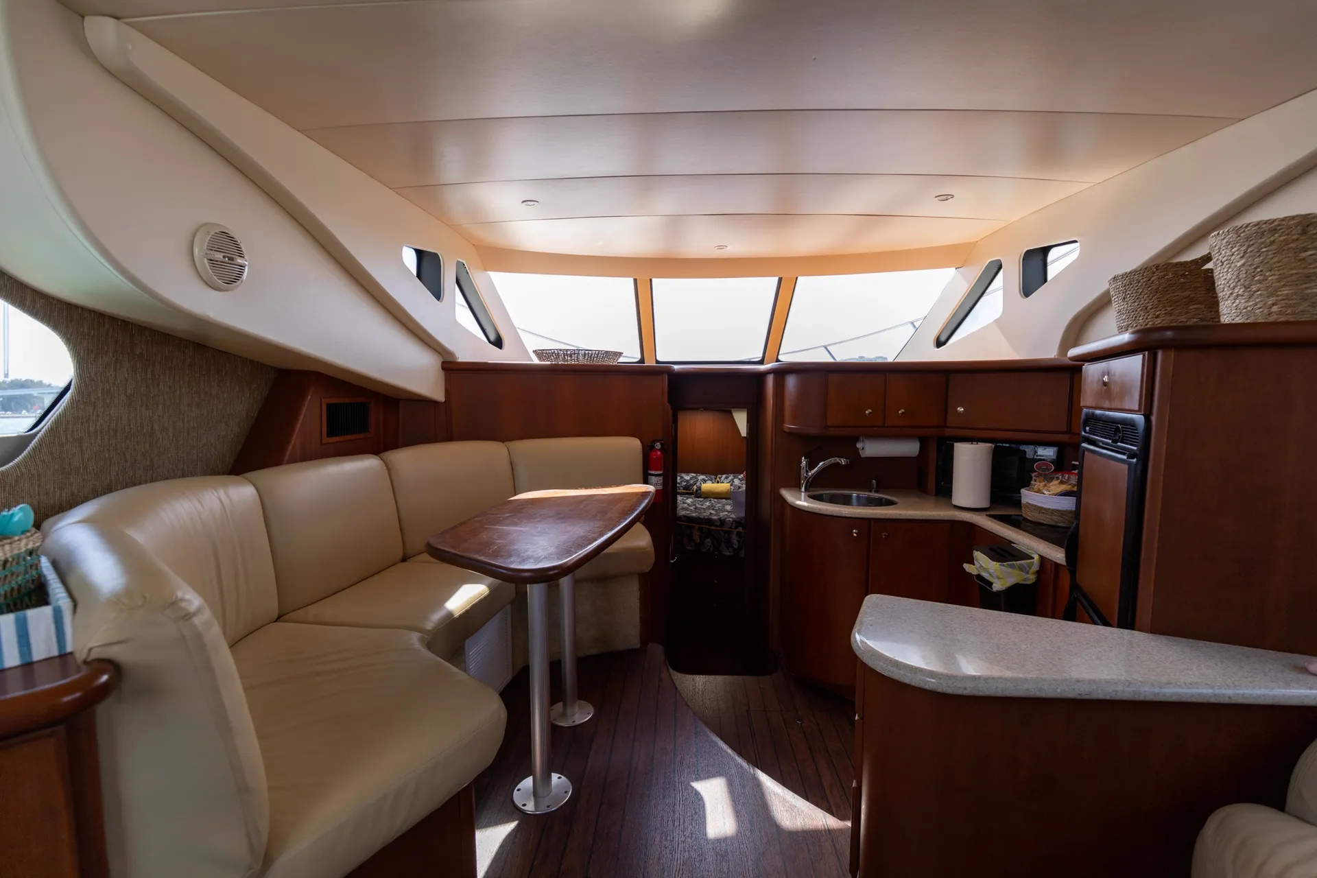 40 ft Silverton Yacht in Clearwater 