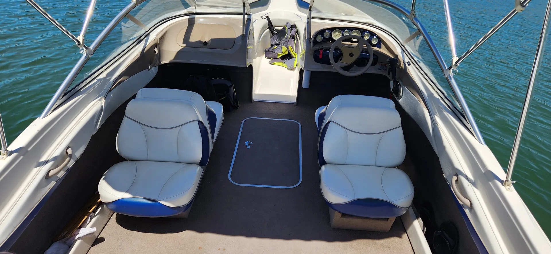 BAYLINER 205 BR  in Paso Robles, CA — photo 3