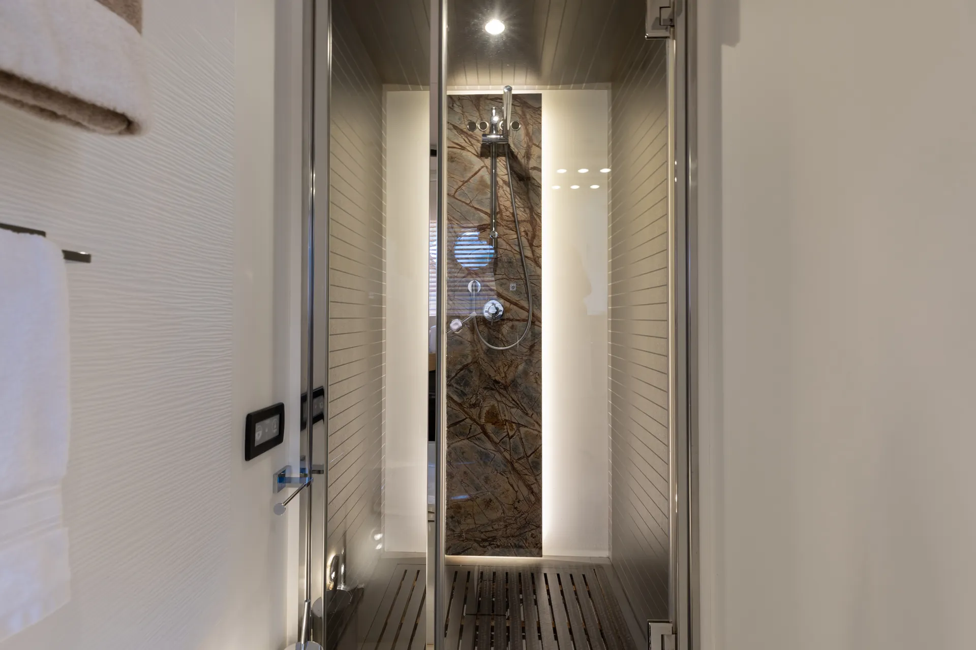 Azimut 77S in Fort Lauderdale, FL — photo 9