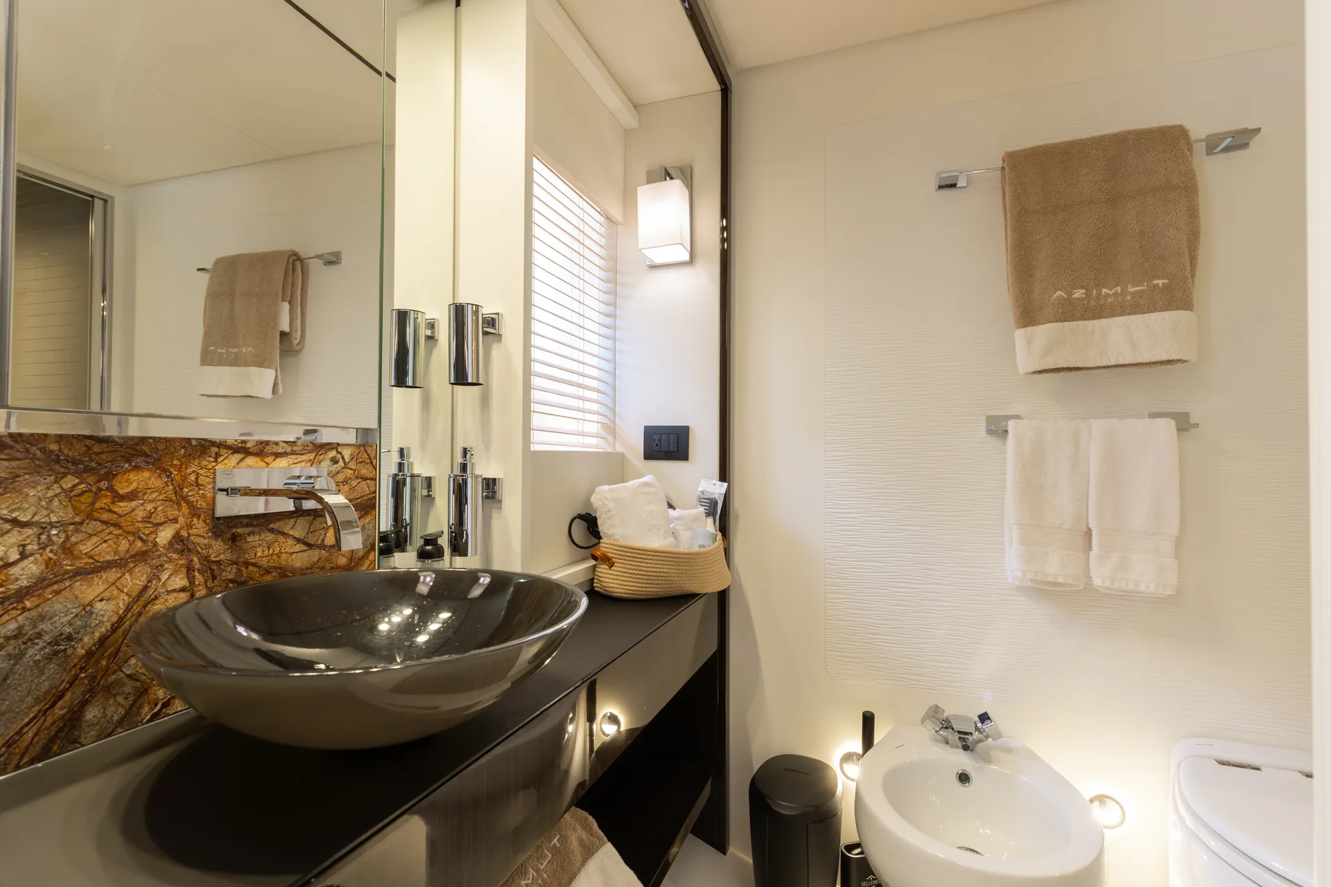 Azimut 77S in Fort Lauderdale, FL — photo 10