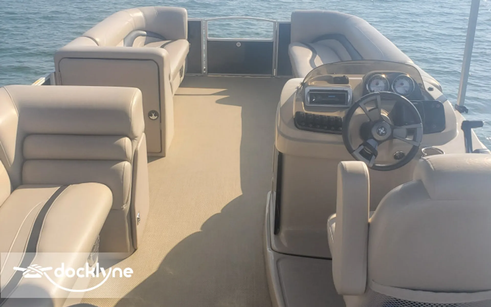 Godfrey Marine Sweetwater 220 WB in Charlotte, NC — photo 6