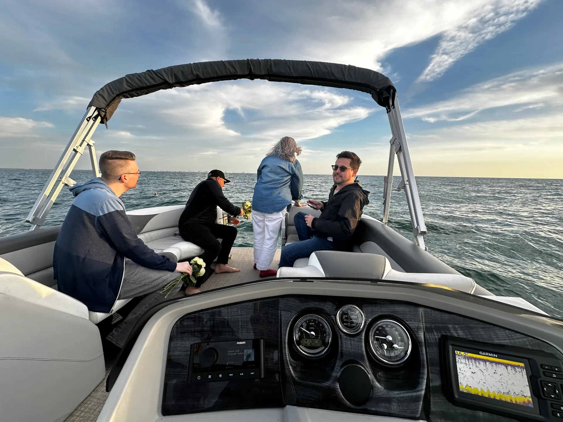 PRIVATE-W/CAPTAIN<br/>ISLANDS,DOLPHINS,SUNSETS PARTIES, PUB CRAWLS!!!