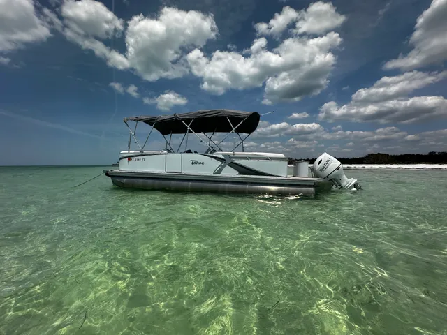 Rent a TAHOE PONTOONS pontoon in Clearwater, FL near me