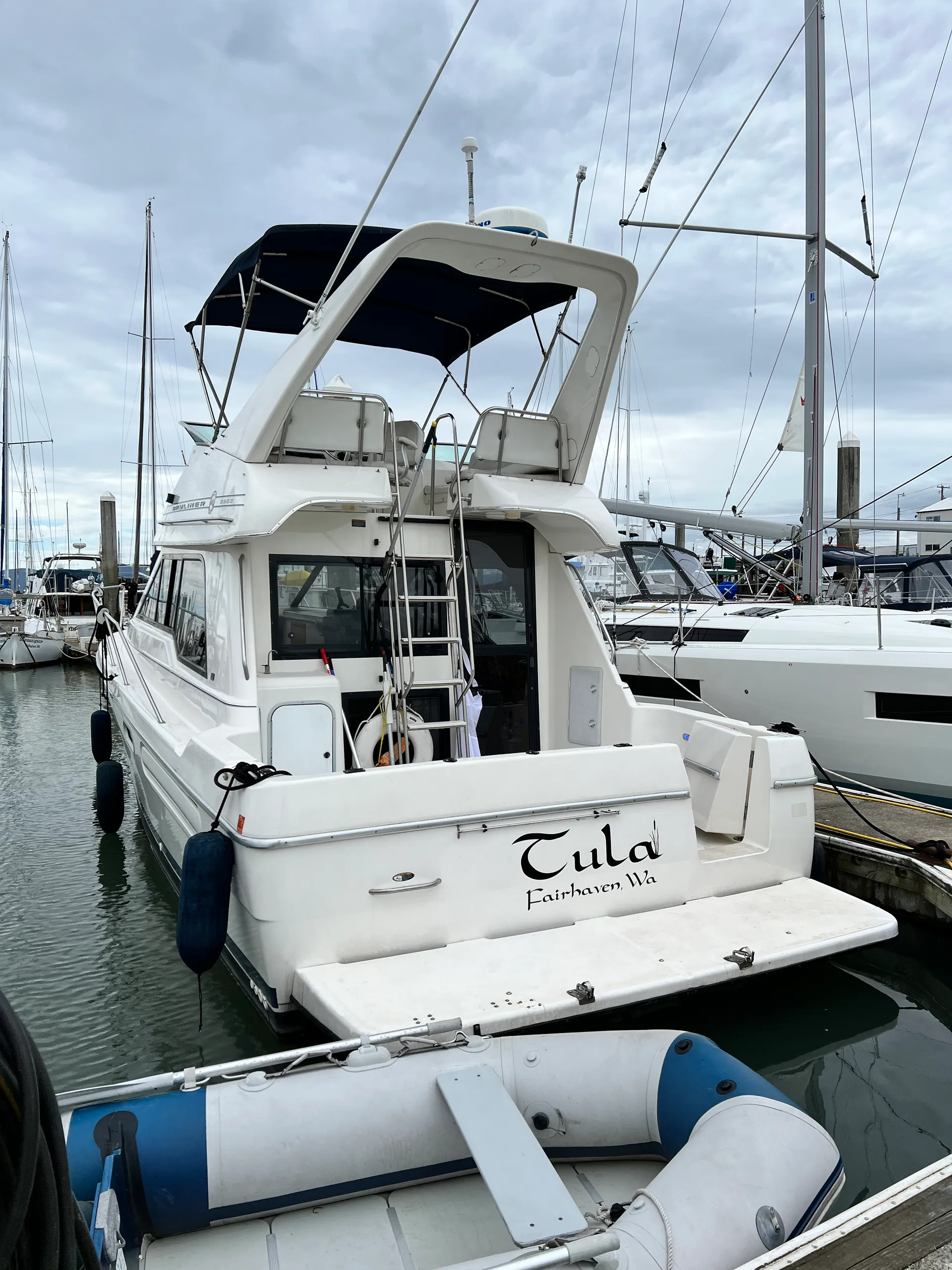 Bayliner 3388 Command Bridge MY in Bellingham, WA — photo 3