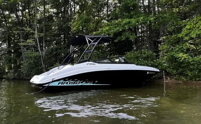 Rent a YAMAHA runabout in Troy, VA near me