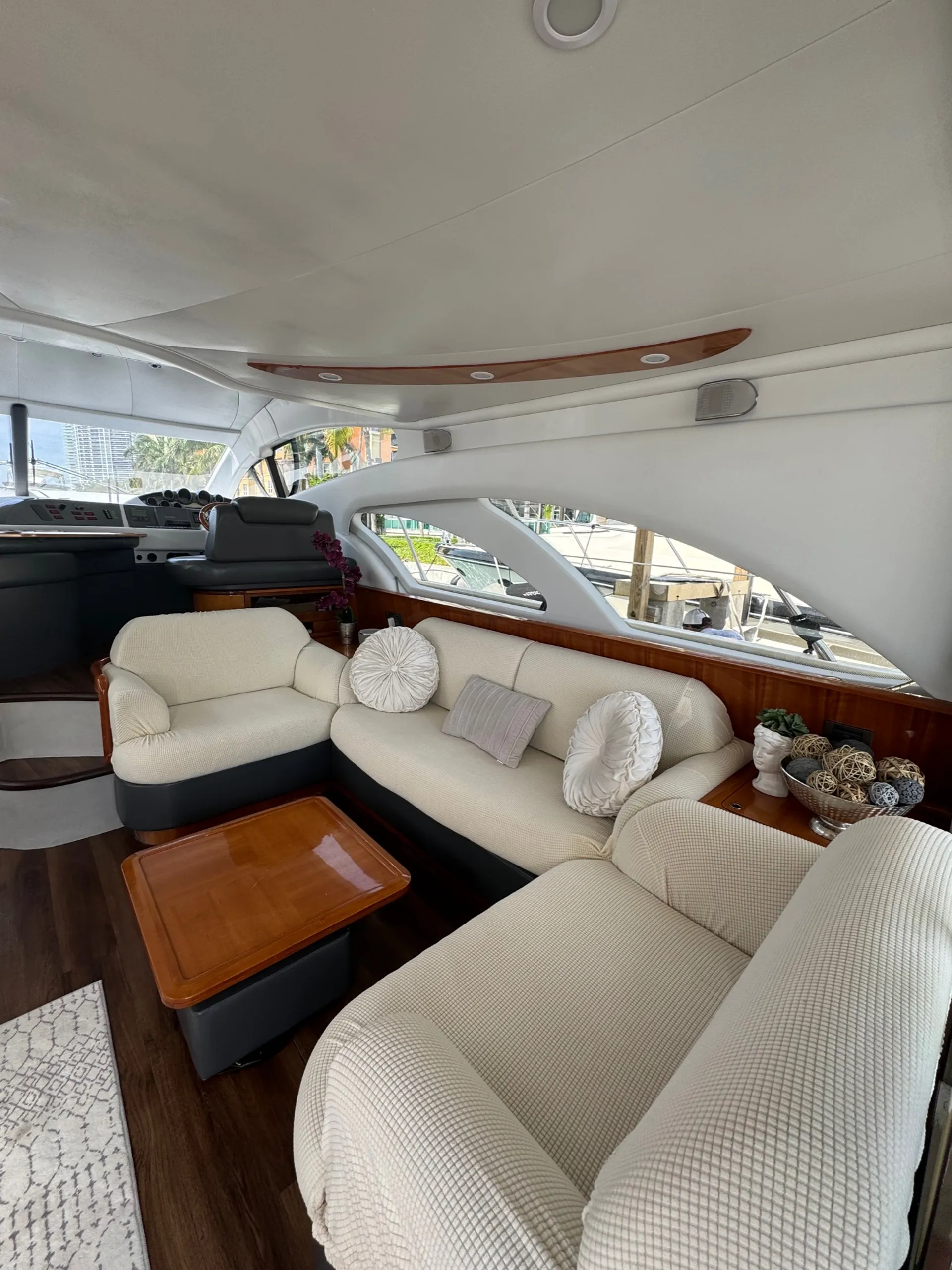 Rent this Azimut 50 in Miami Beach! With free 1 hour jet ski!!!