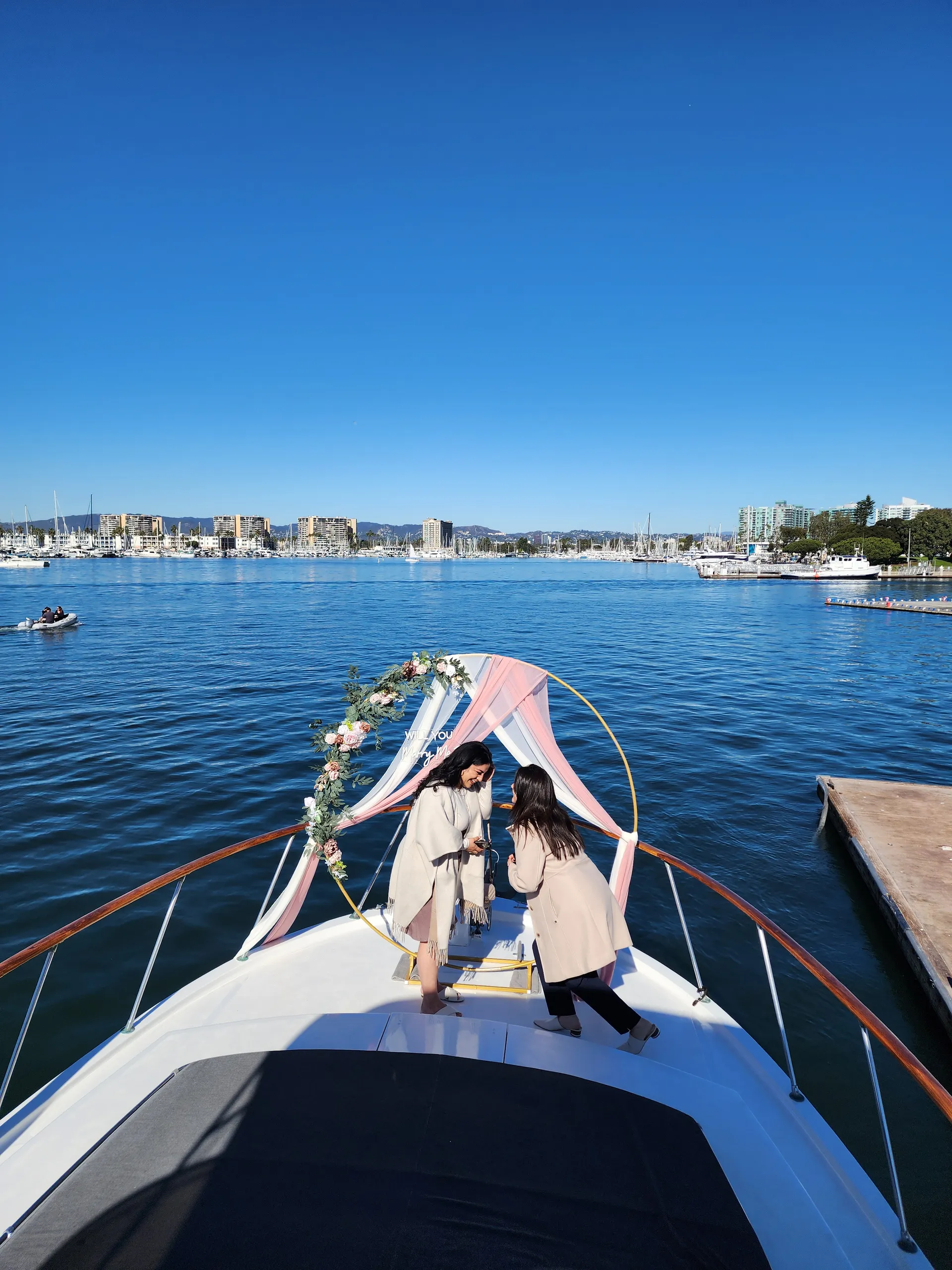 🌊 BEST VALUE ☀️ Huge Bow Cushion! Classic 50ft Motor Yacht ⚓️