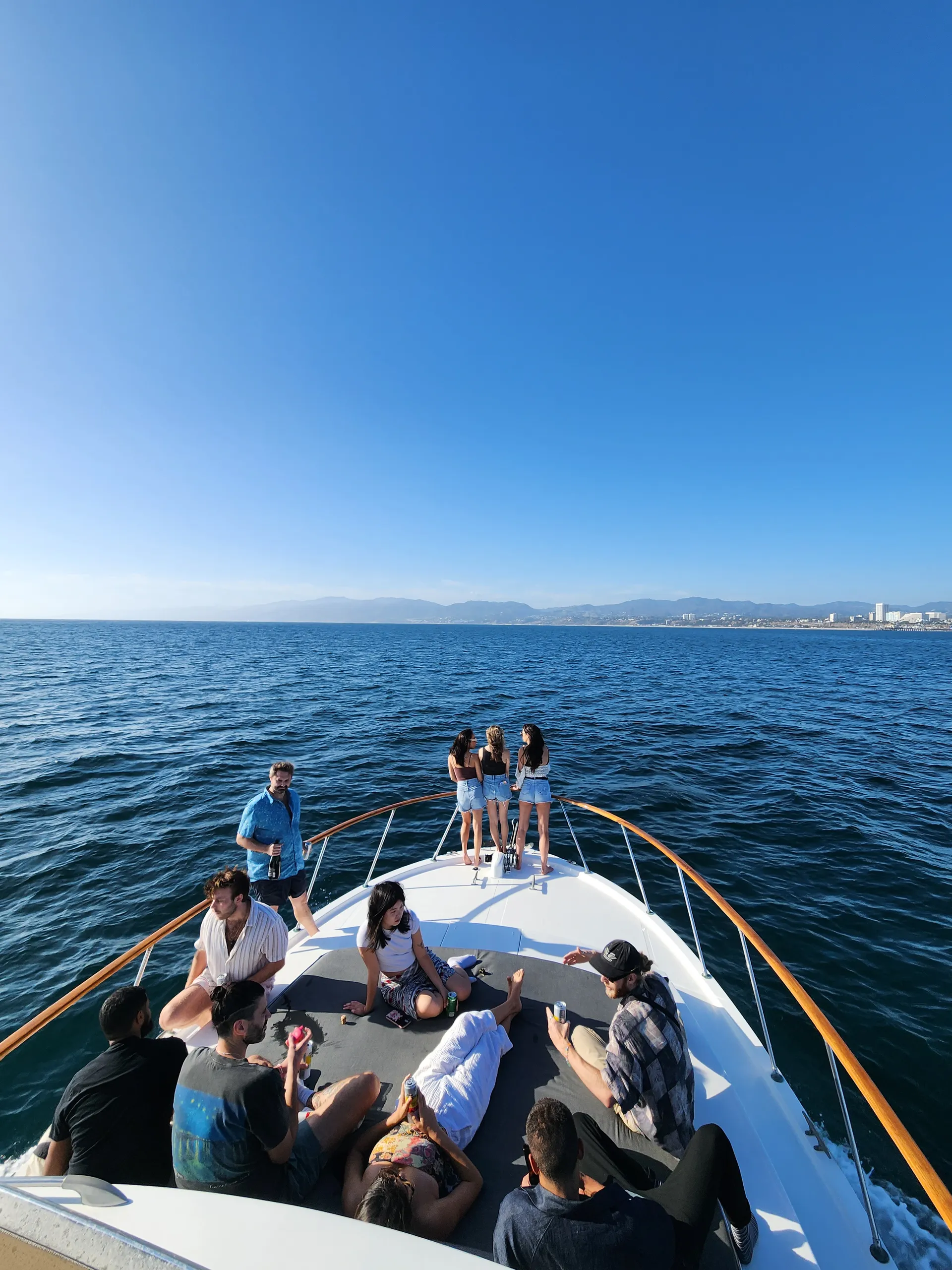 🌊 BEST VALUE ☀️ Huge Bow Cushion! Classic 50ft Motor Yacht ⚓️