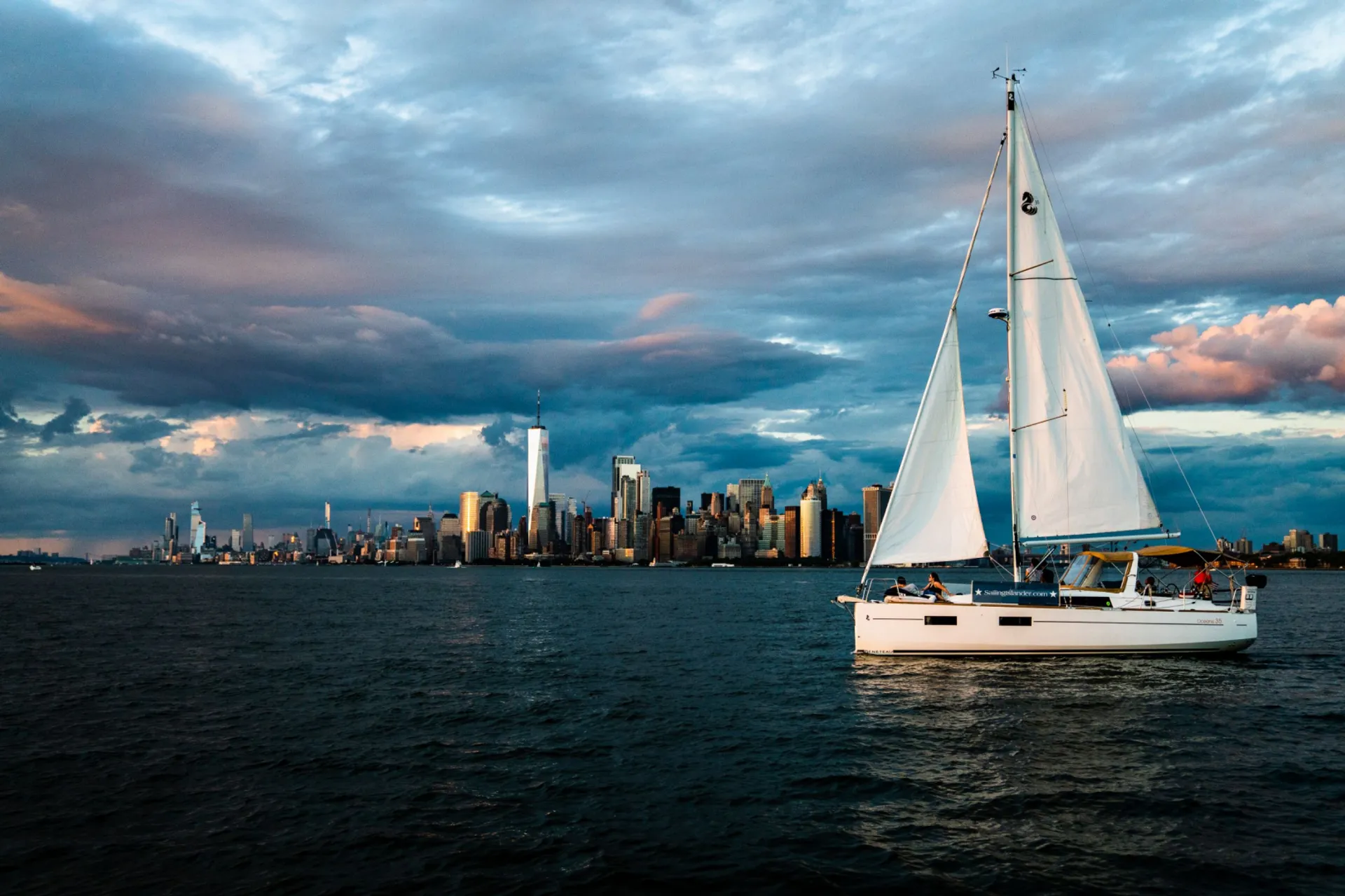Beneteau USA Oceanis 35.1 in Jersey City, NJ — photo 2